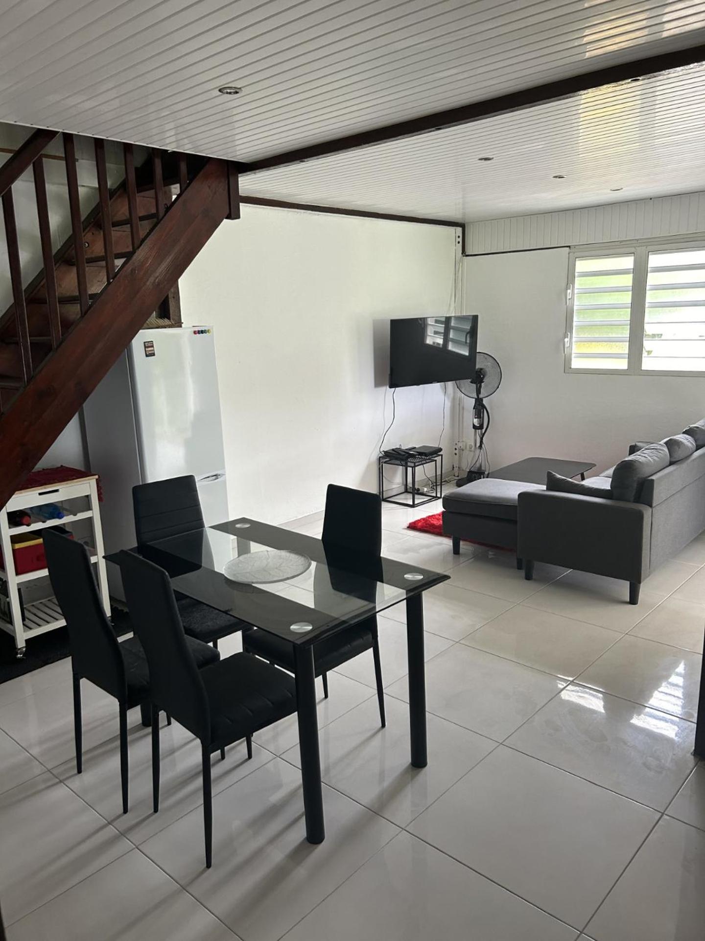 One-Bedroom House photo 2