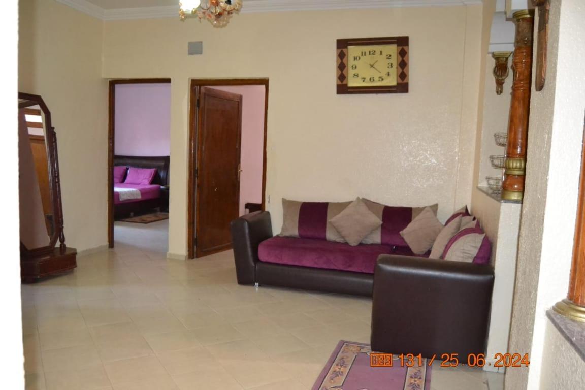 One-Bedroom Apartment photo 3