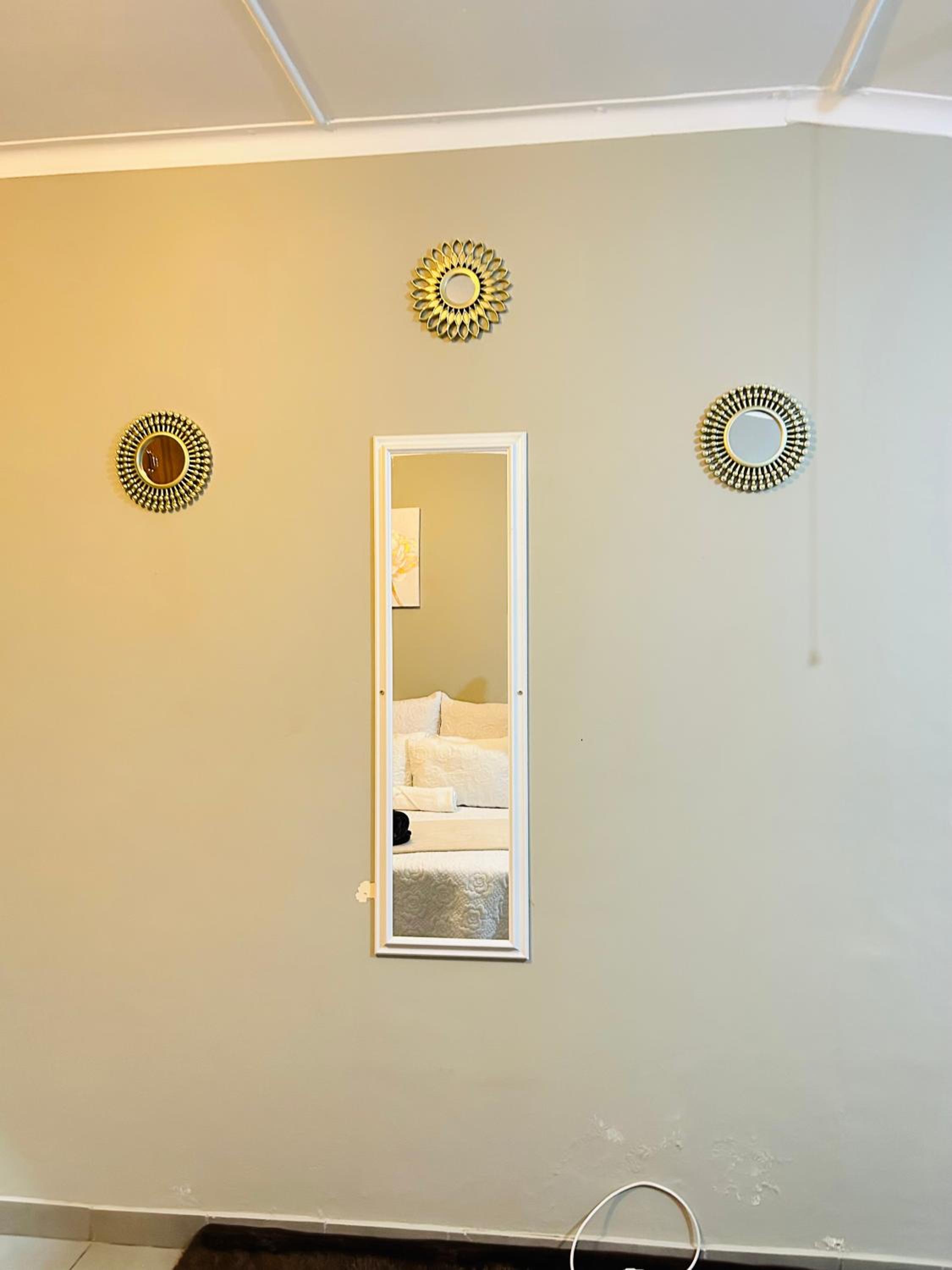 Twin Room With Private Bathroom photo 3