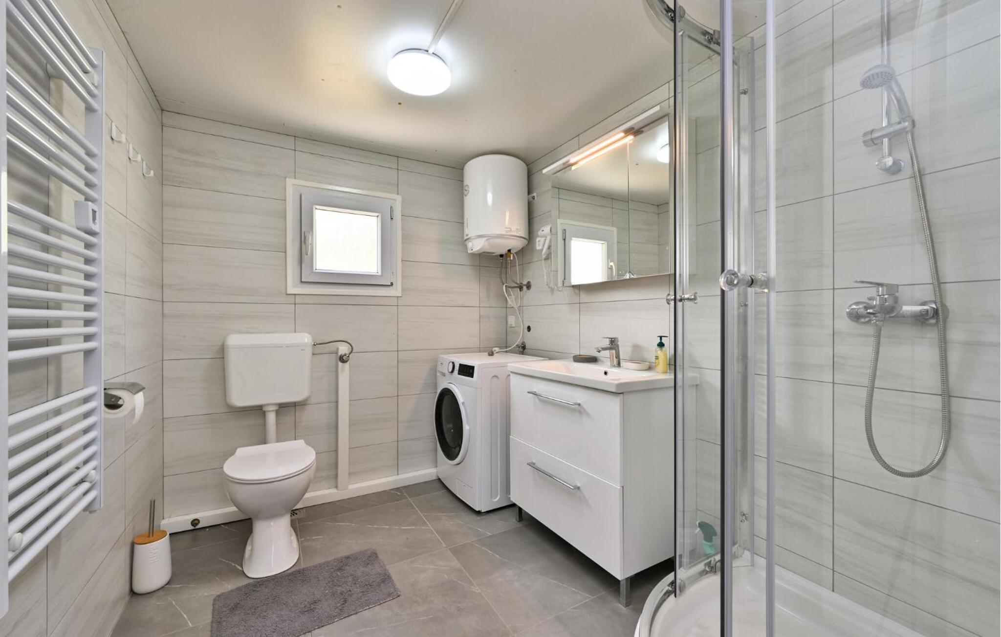 One-Bedroom Vacation Home photo 3