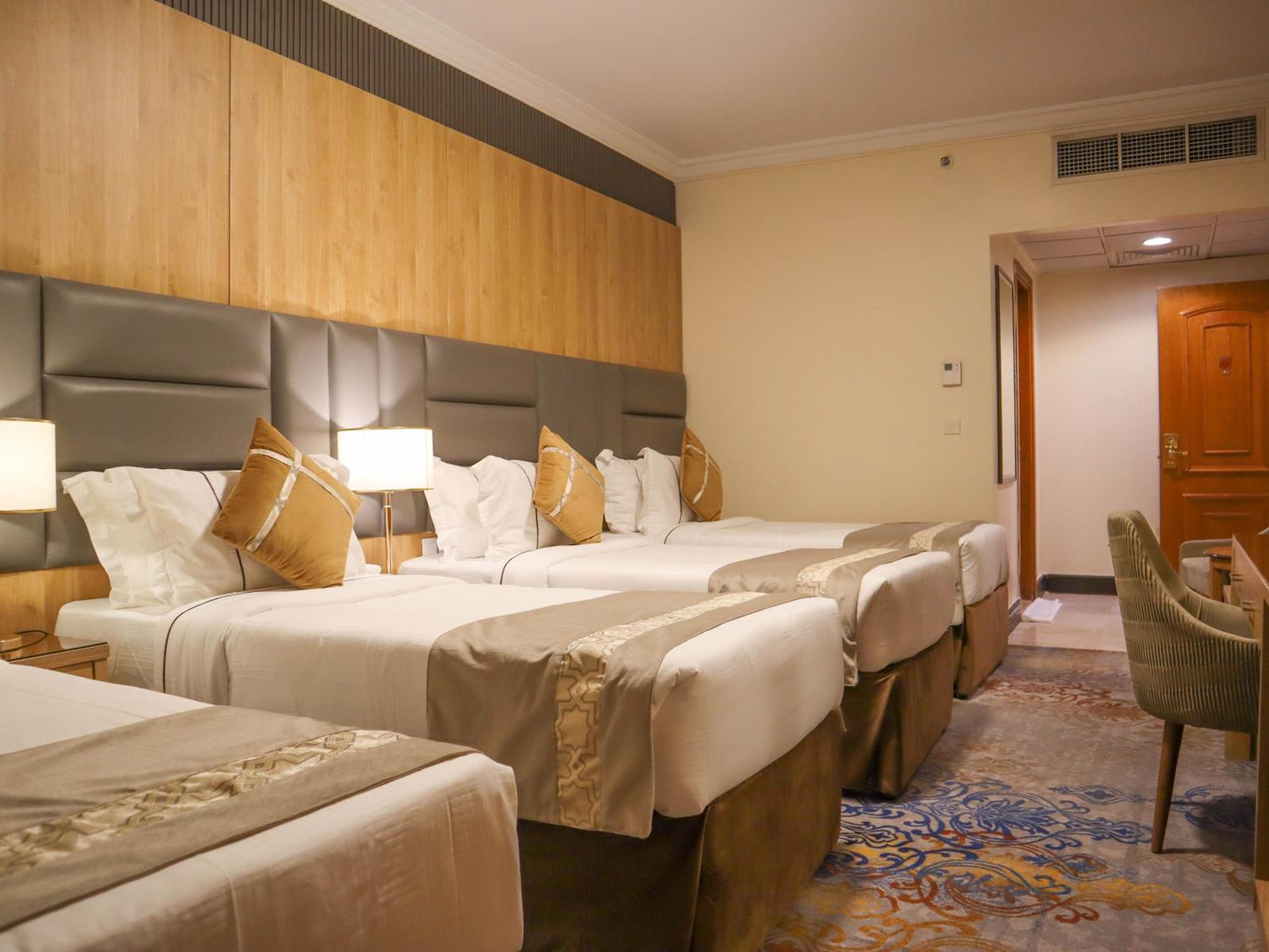 Standard Quadruple Room photo 1