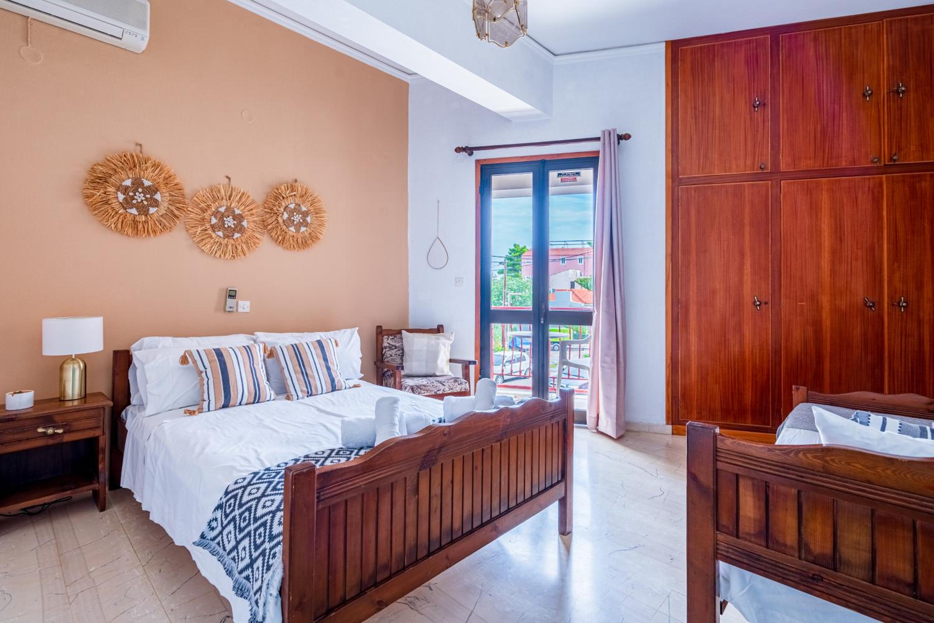 Apartment With View And Balcony