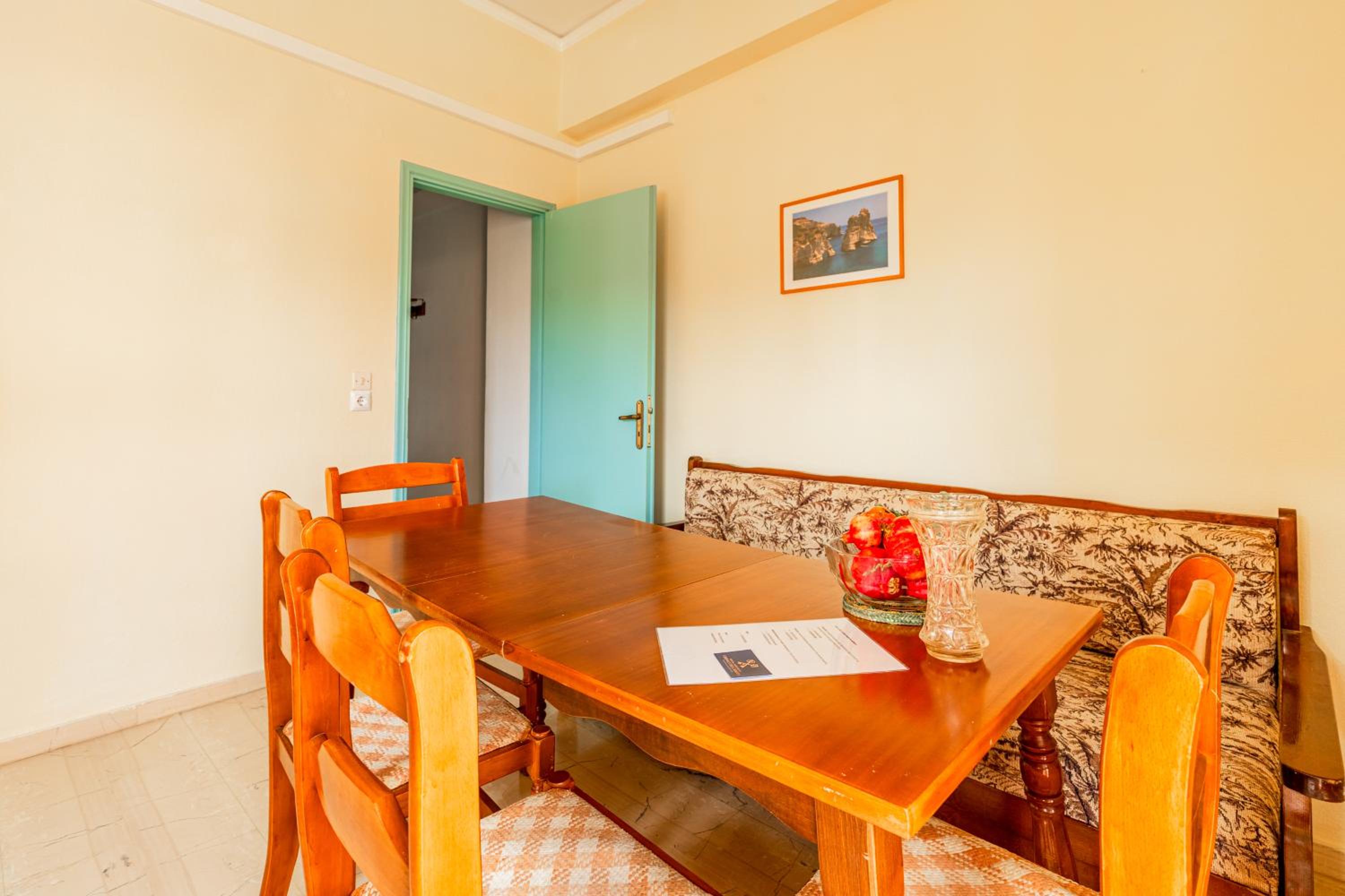 Apartment With View And Balcony photo 3