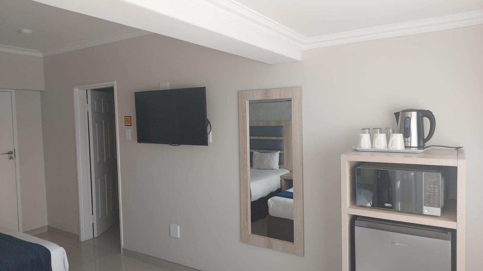Deluxe Triple Room photo 3