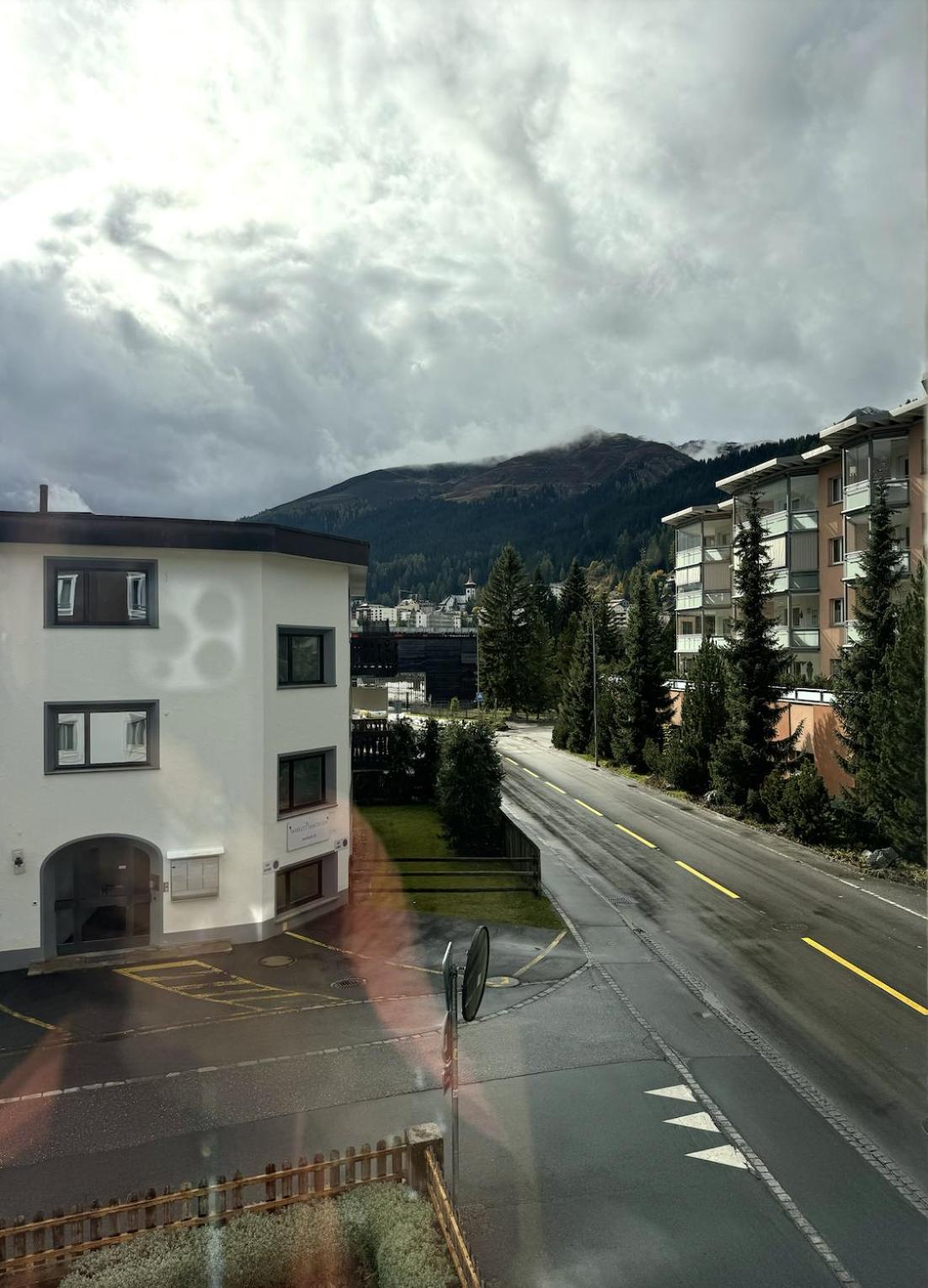 Two-Bedroom Apartment with Balcony and Terrace photo 2