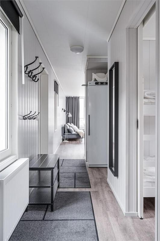 Two-Bedroom Apartment with Balcony photo 1