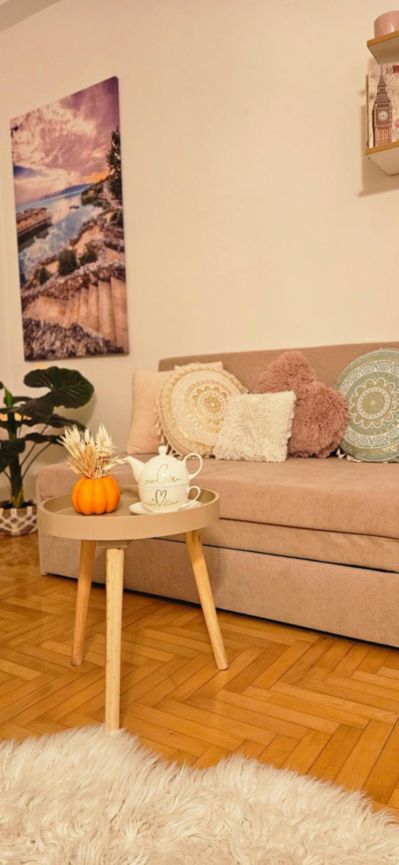 Studio Apartment with Balcony photo 2