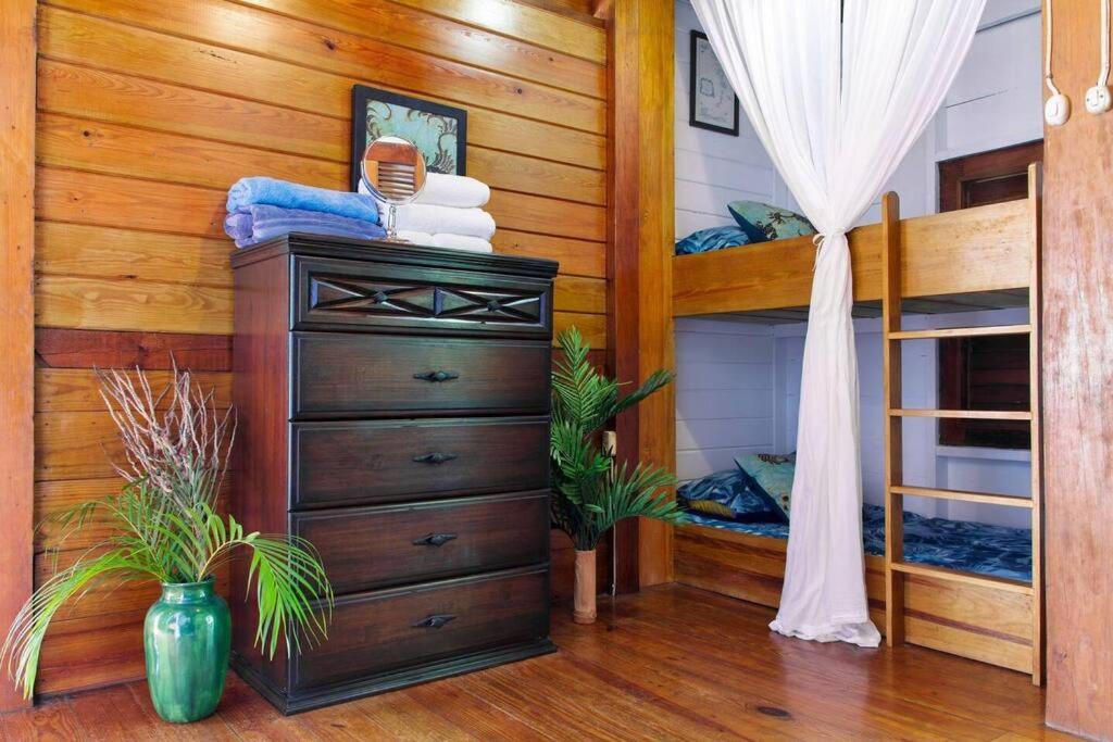 Three-Bedroom House photo 2