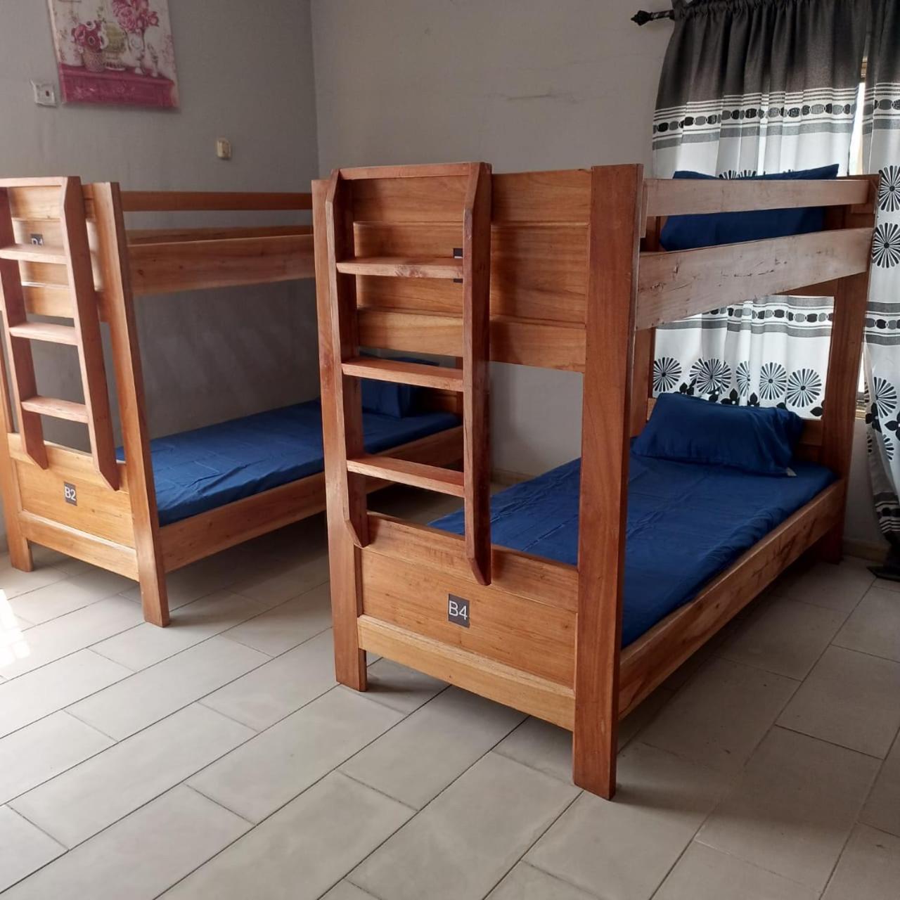 8-Bed Mixed Dormitory Room photo 1