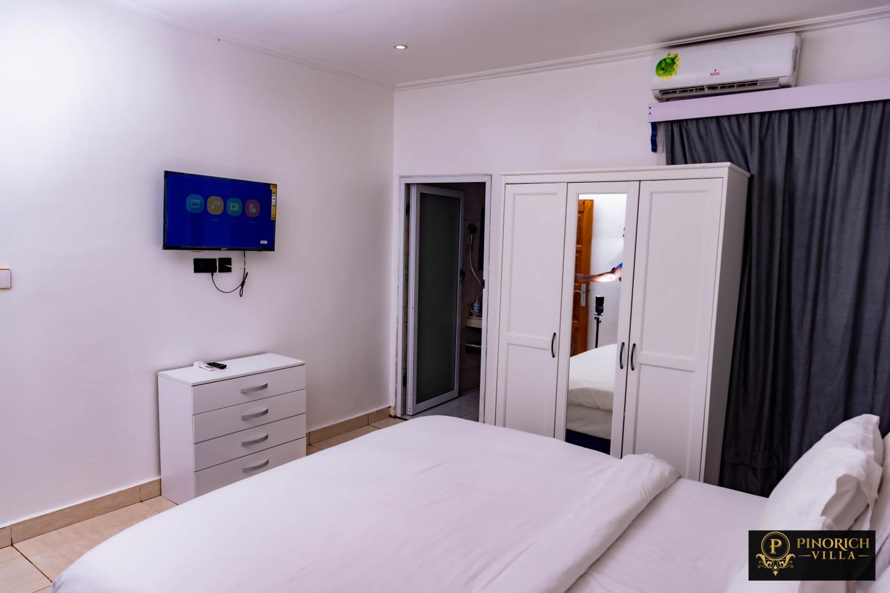 Budget Double Room photo 3