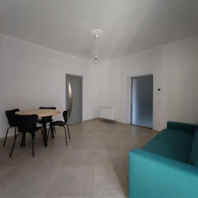 One-Bedroom Apartment with Balcony photo 1