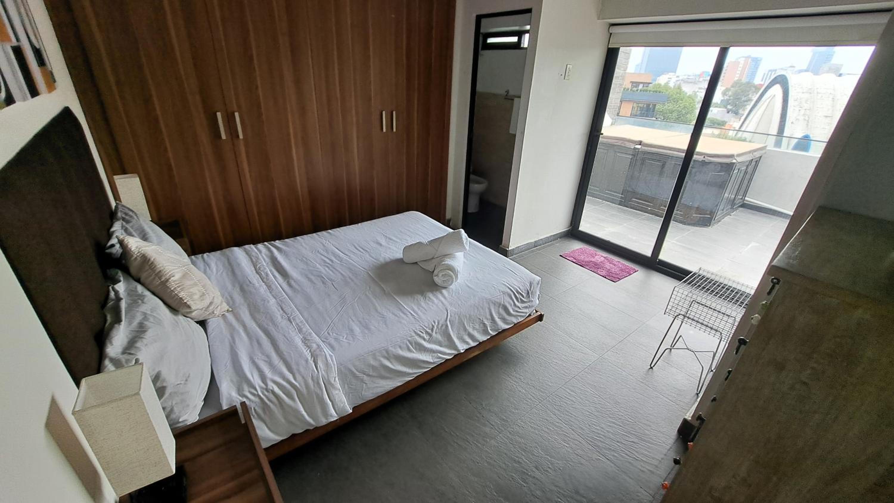 Three-Bedroom Deluxe Apartment photo 3