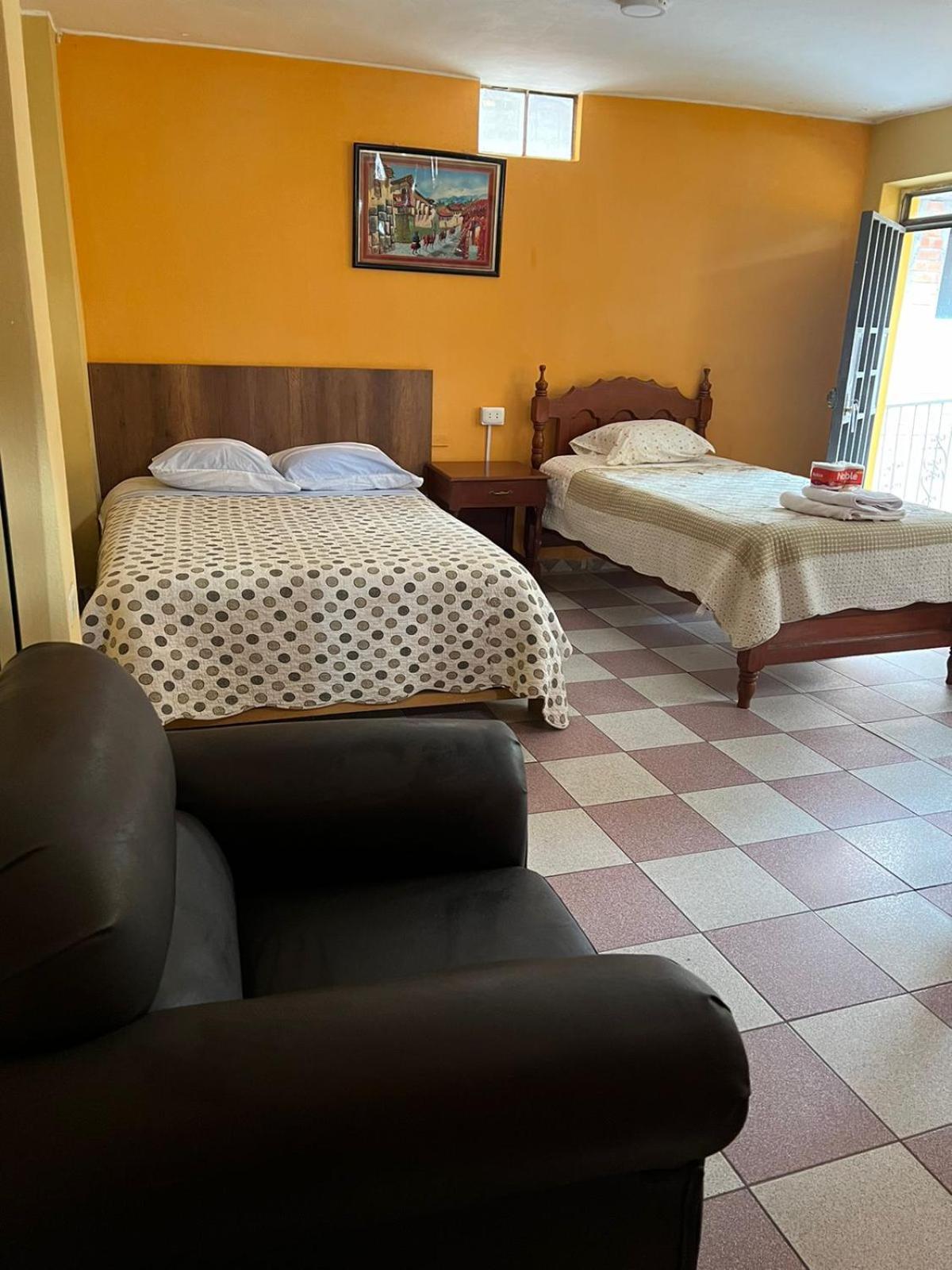 Twin Room with Private Bathroom photo 1
