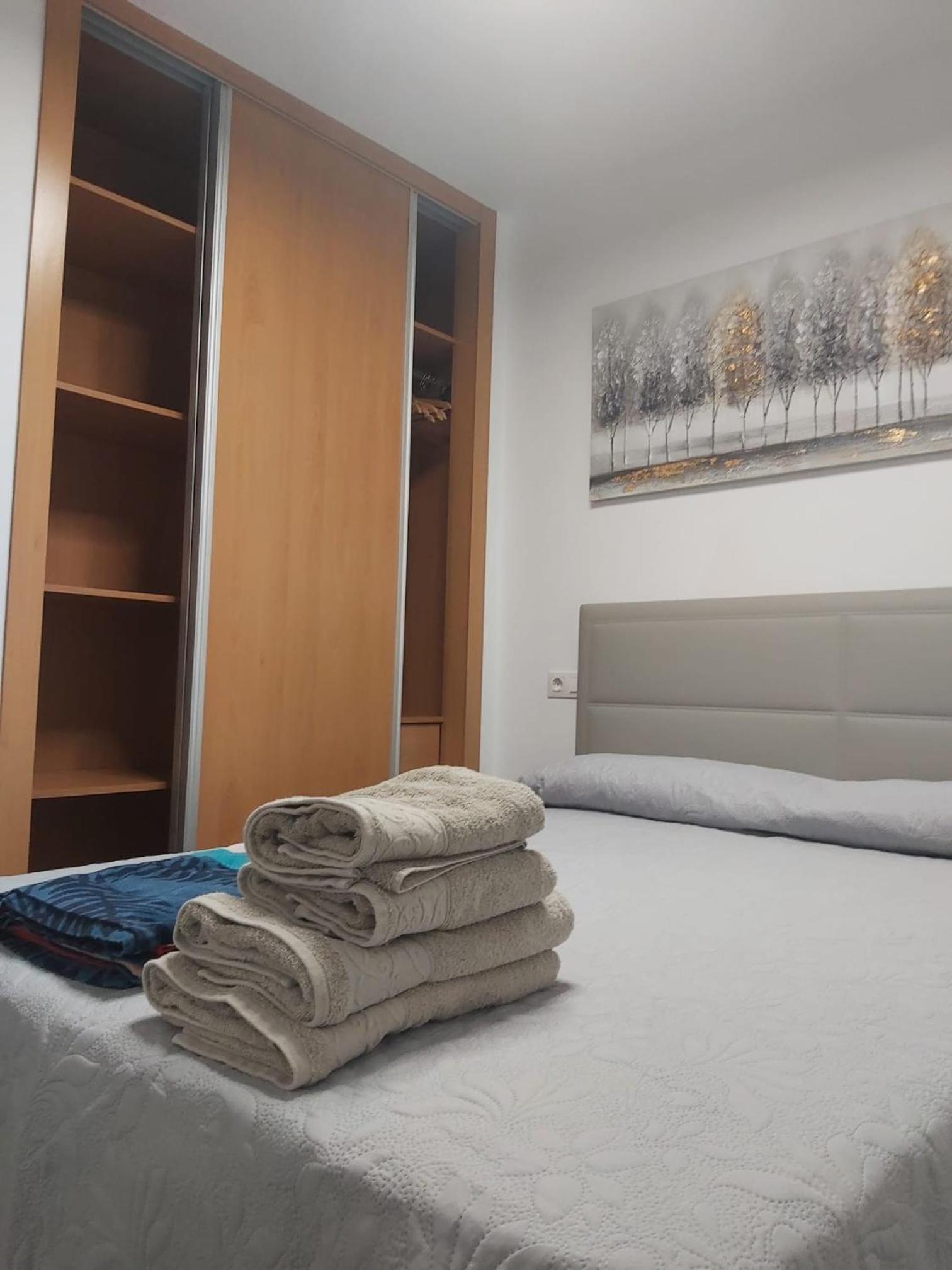 Three-Bedroom Apartment photo 2