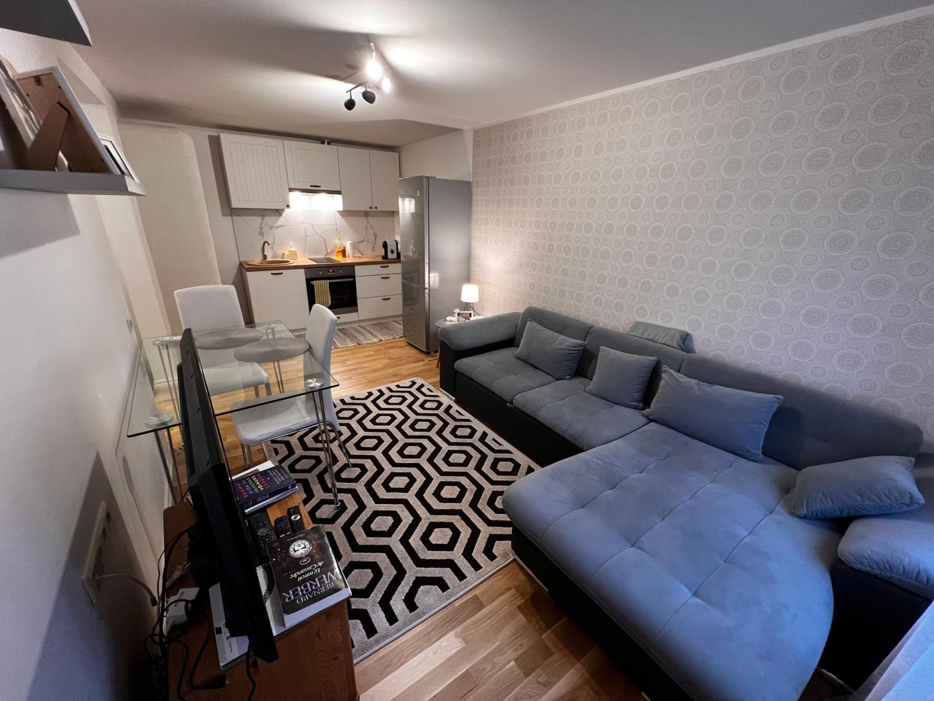 Apartment photo 1