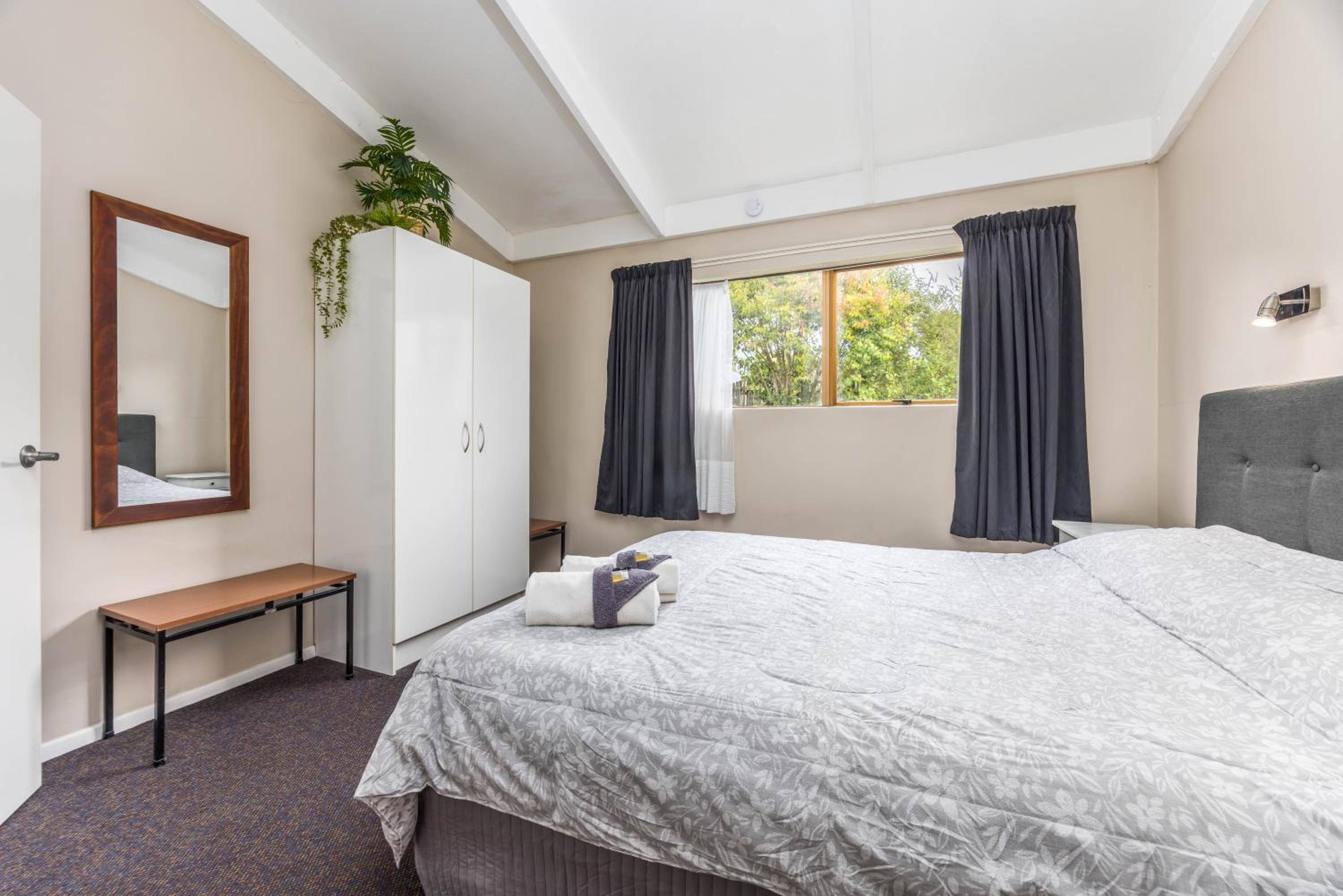 Double or Twin Room - Photo 12