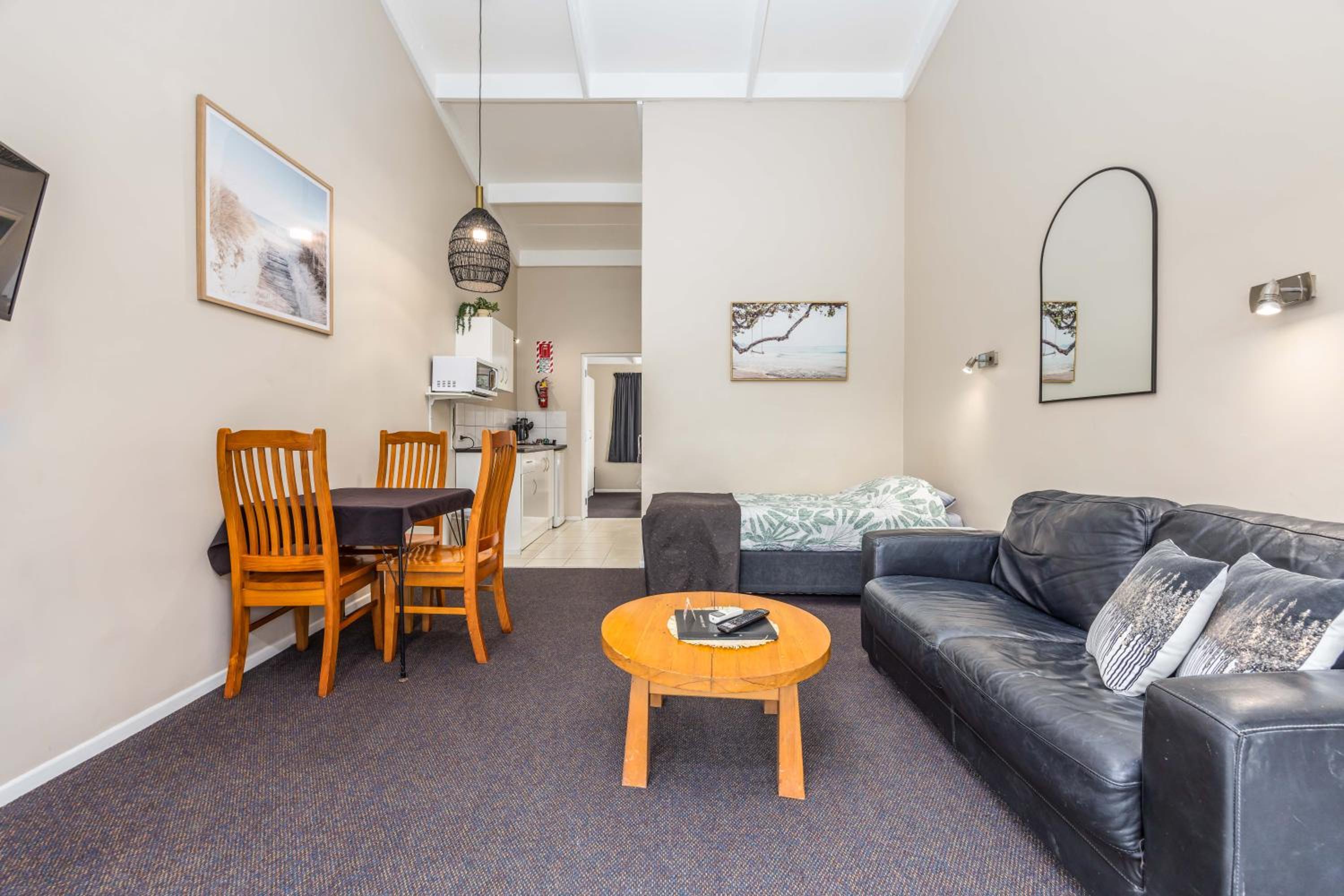 Double or Twin Room - Photo 11