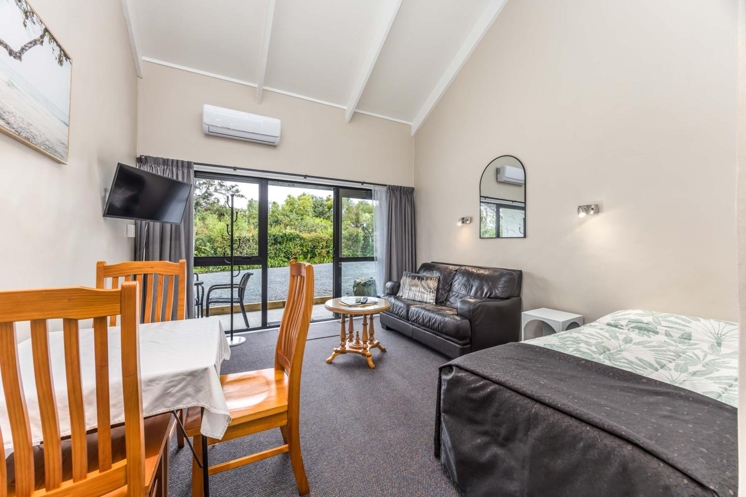 Triple Room with Bathroom - Photo 18
