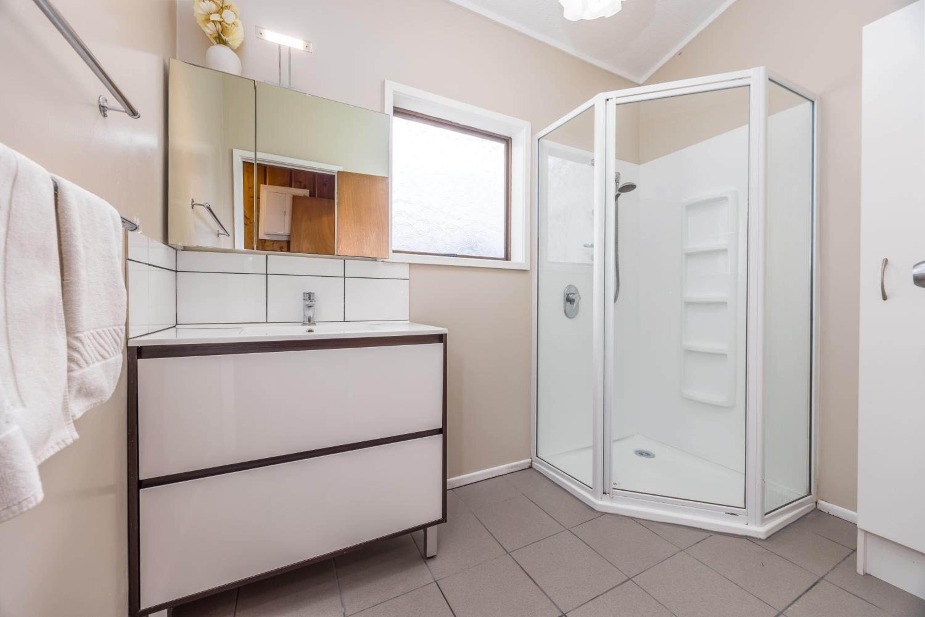 Four-Bedroom Apartment - Photo 21