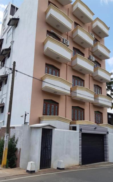 One-Bedroom Apartment with Balcony photo 3