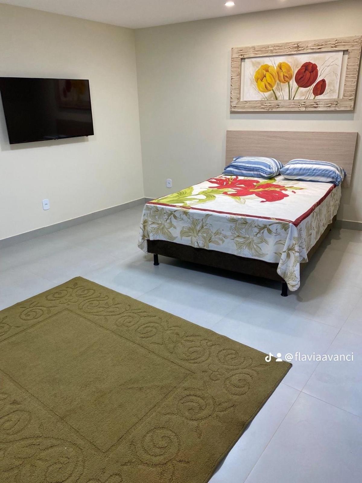 One-Bedroom House photo 1