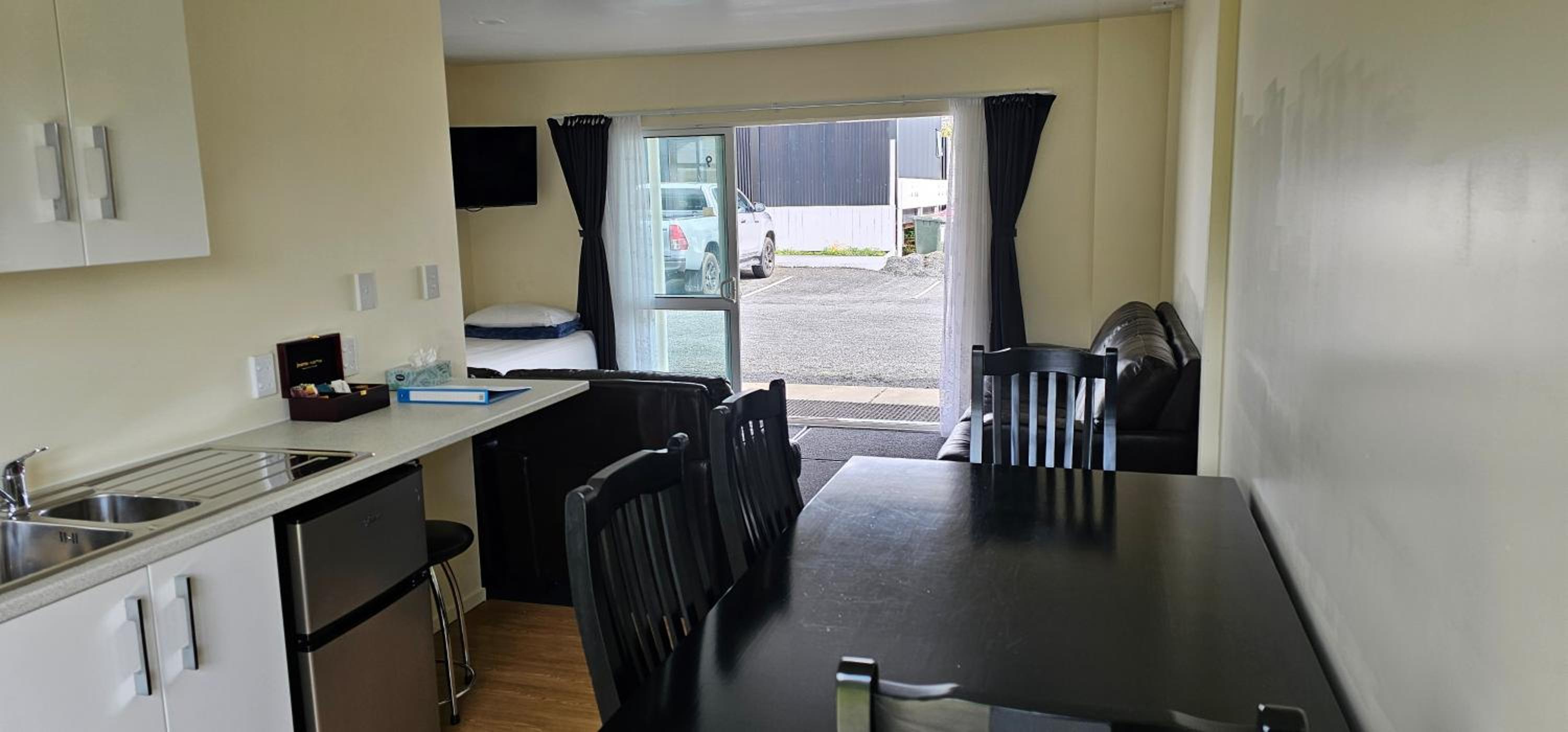 Standard Family Room - Photo 8