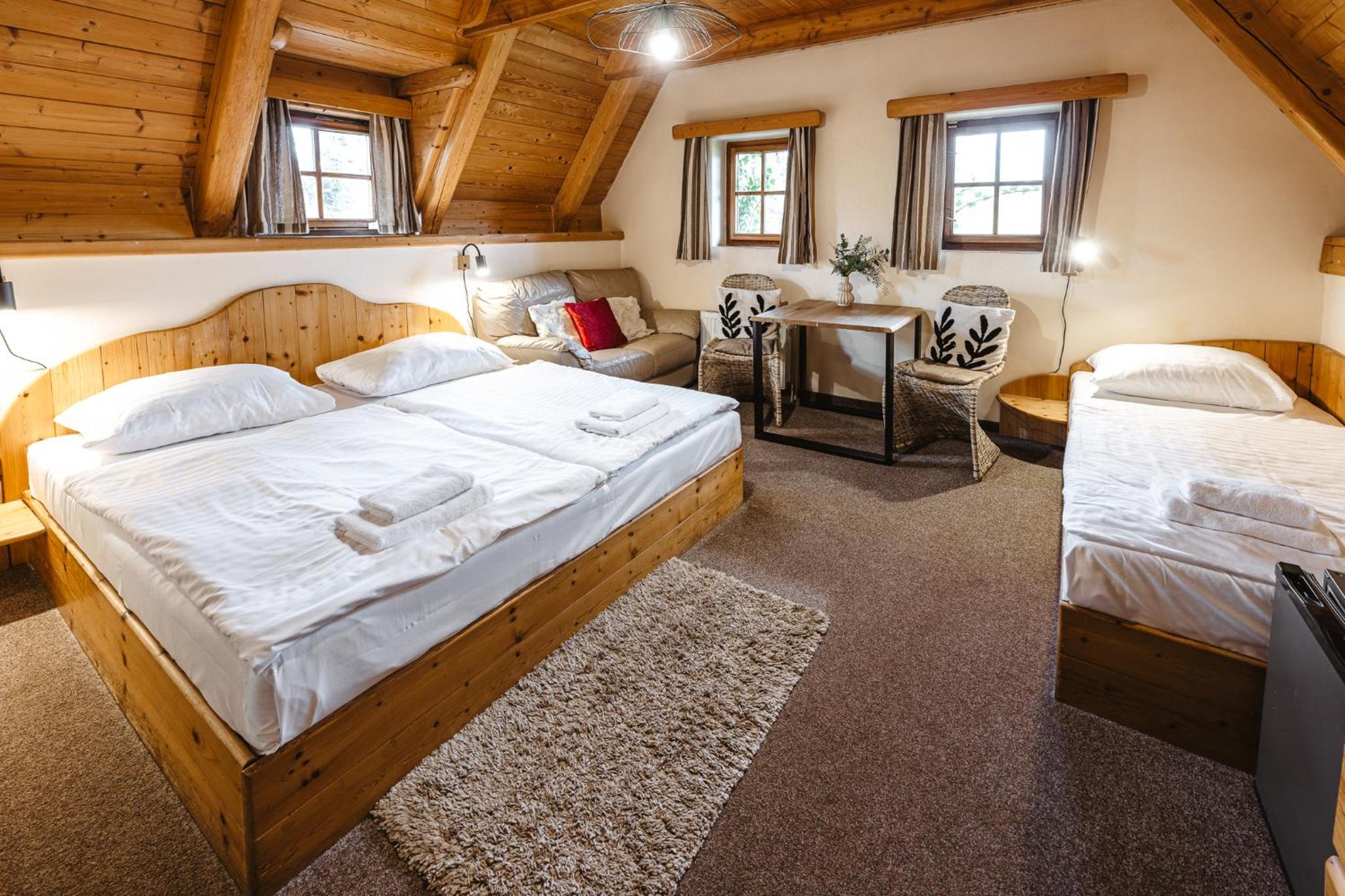Comfort Triple Room