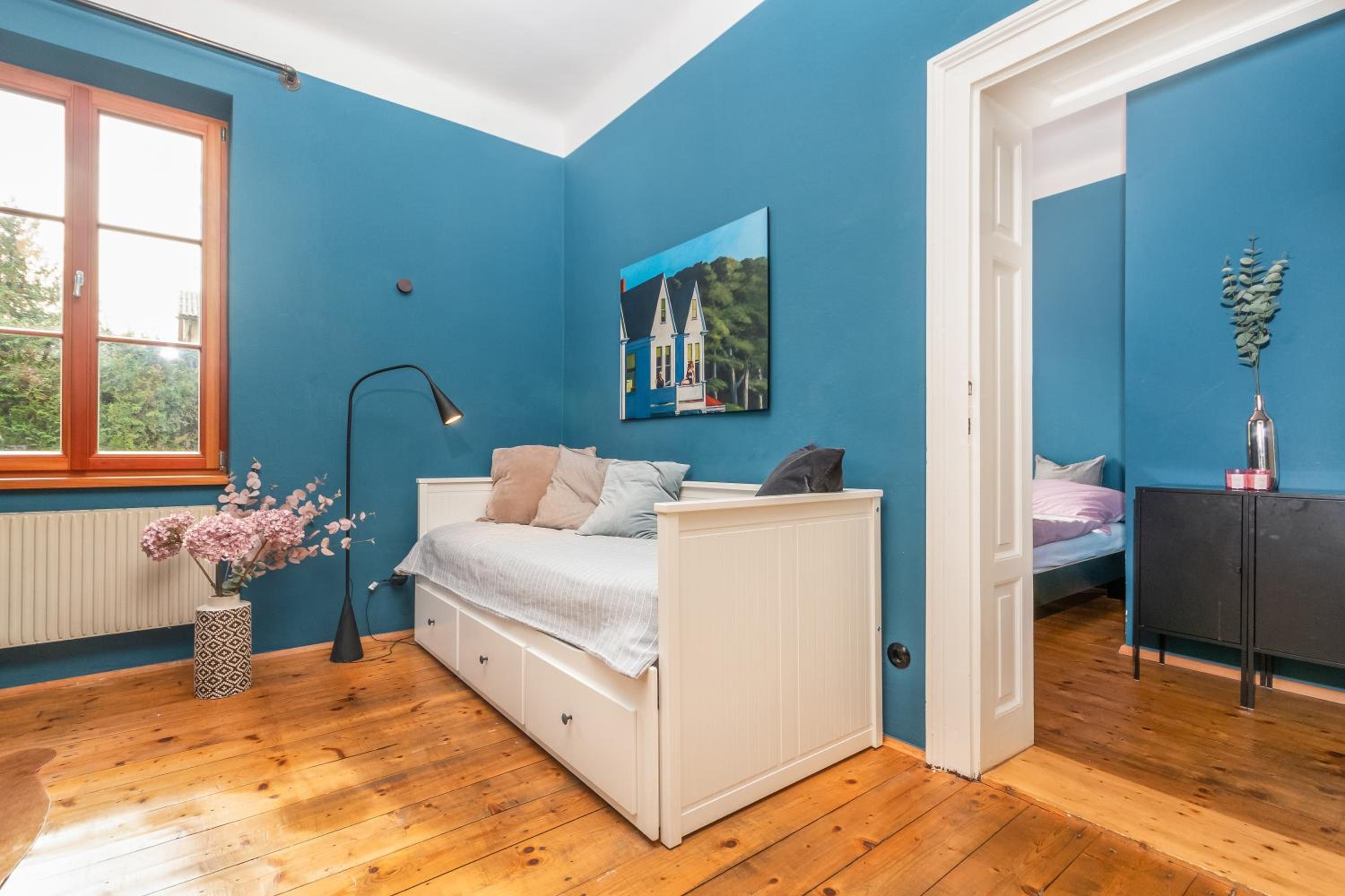 Deluxe One-Bedroom Apartment with Garden View photo 3