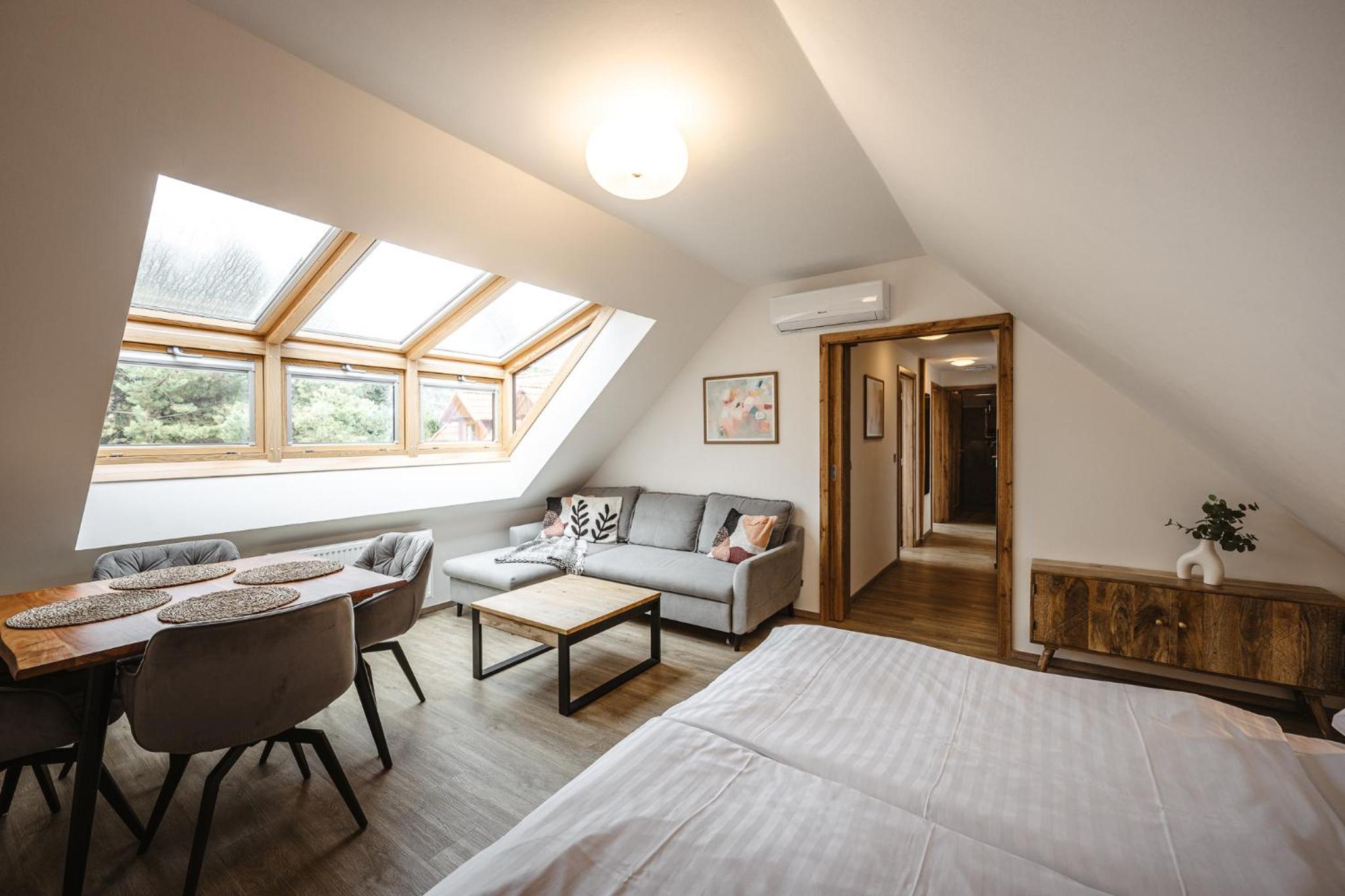 Deluxe Family Suite