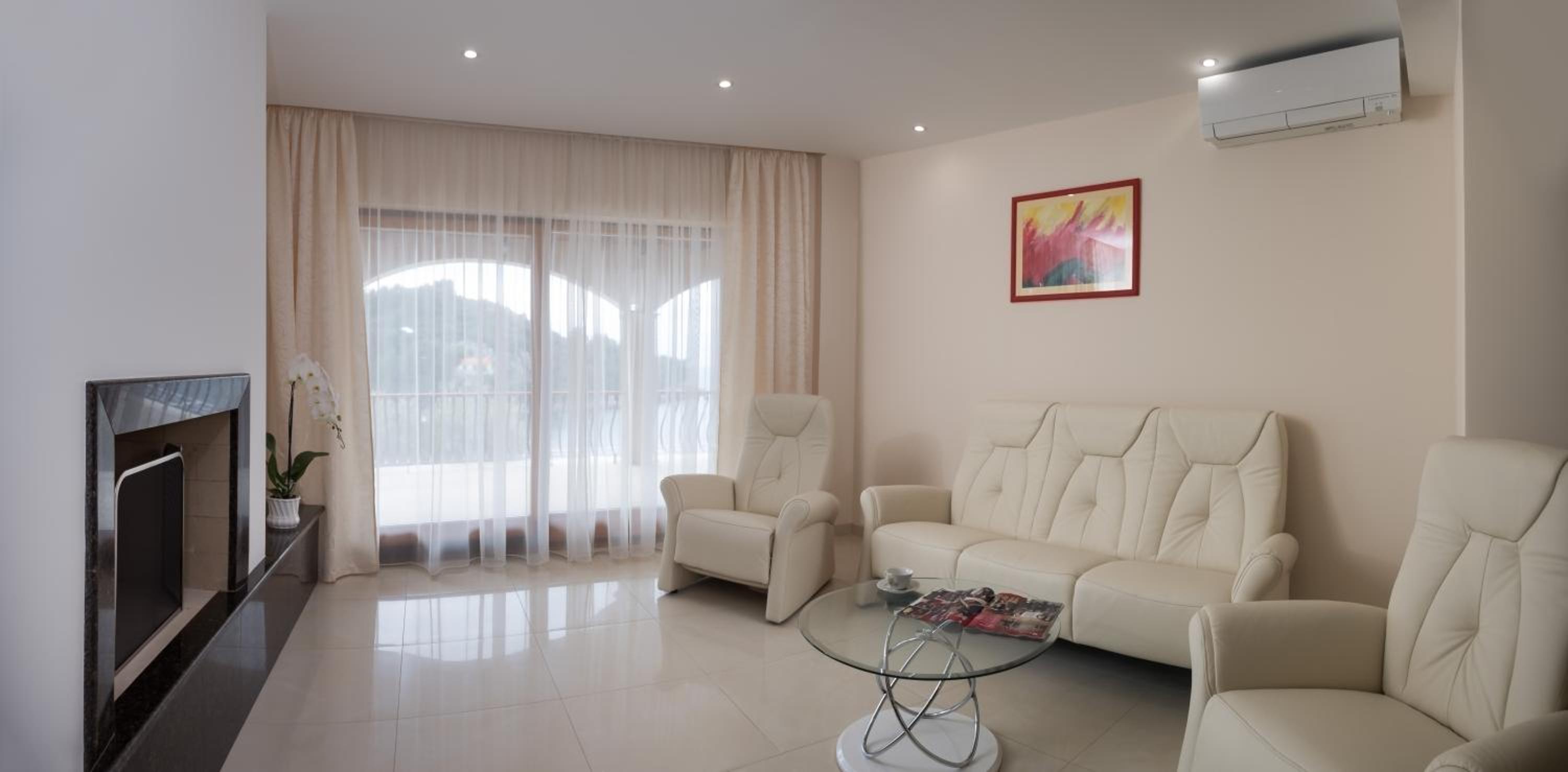Villa with Sea View photo 1