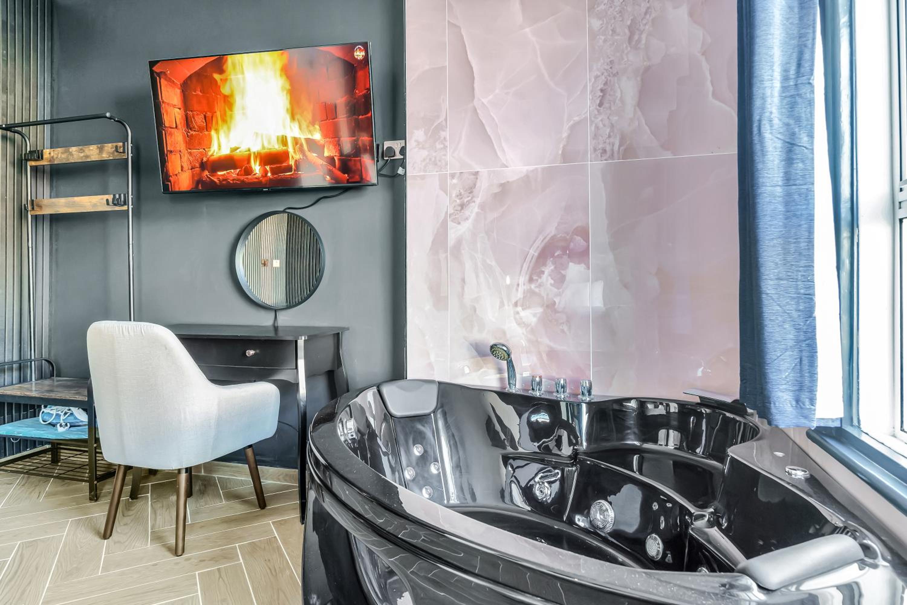 King Room with Spa Bath photo 3