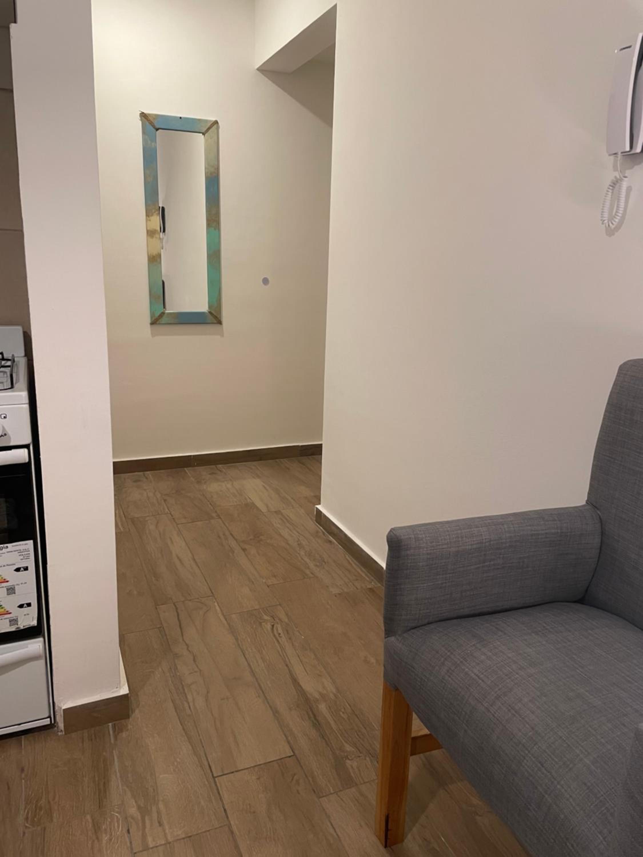 One-Bedroom Apartment photo 3
