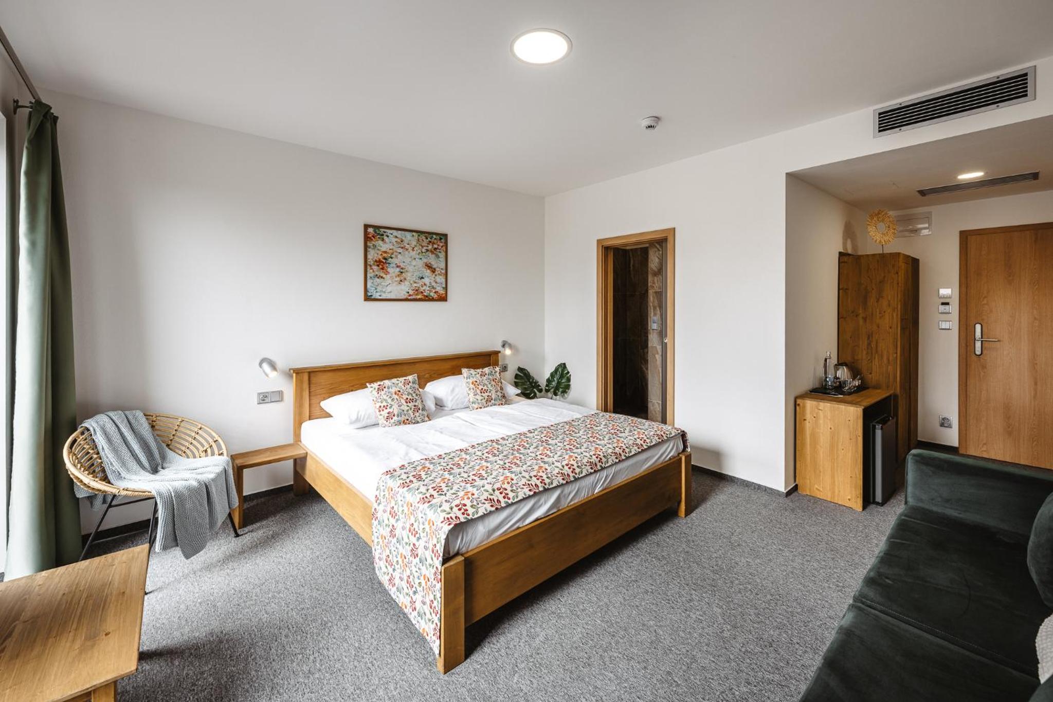 Deluxe Triple Room