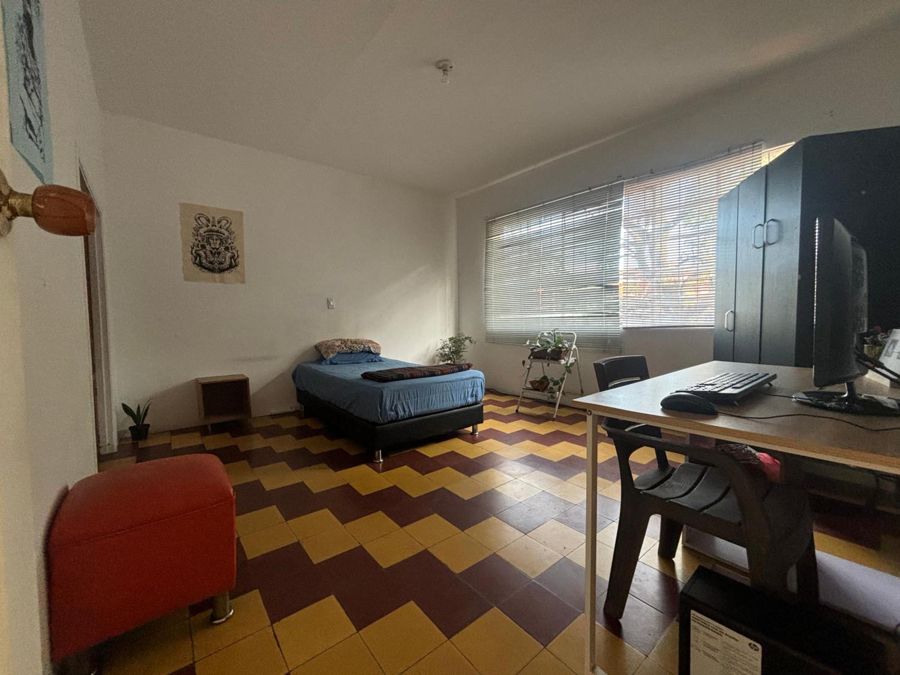 Large Single Room