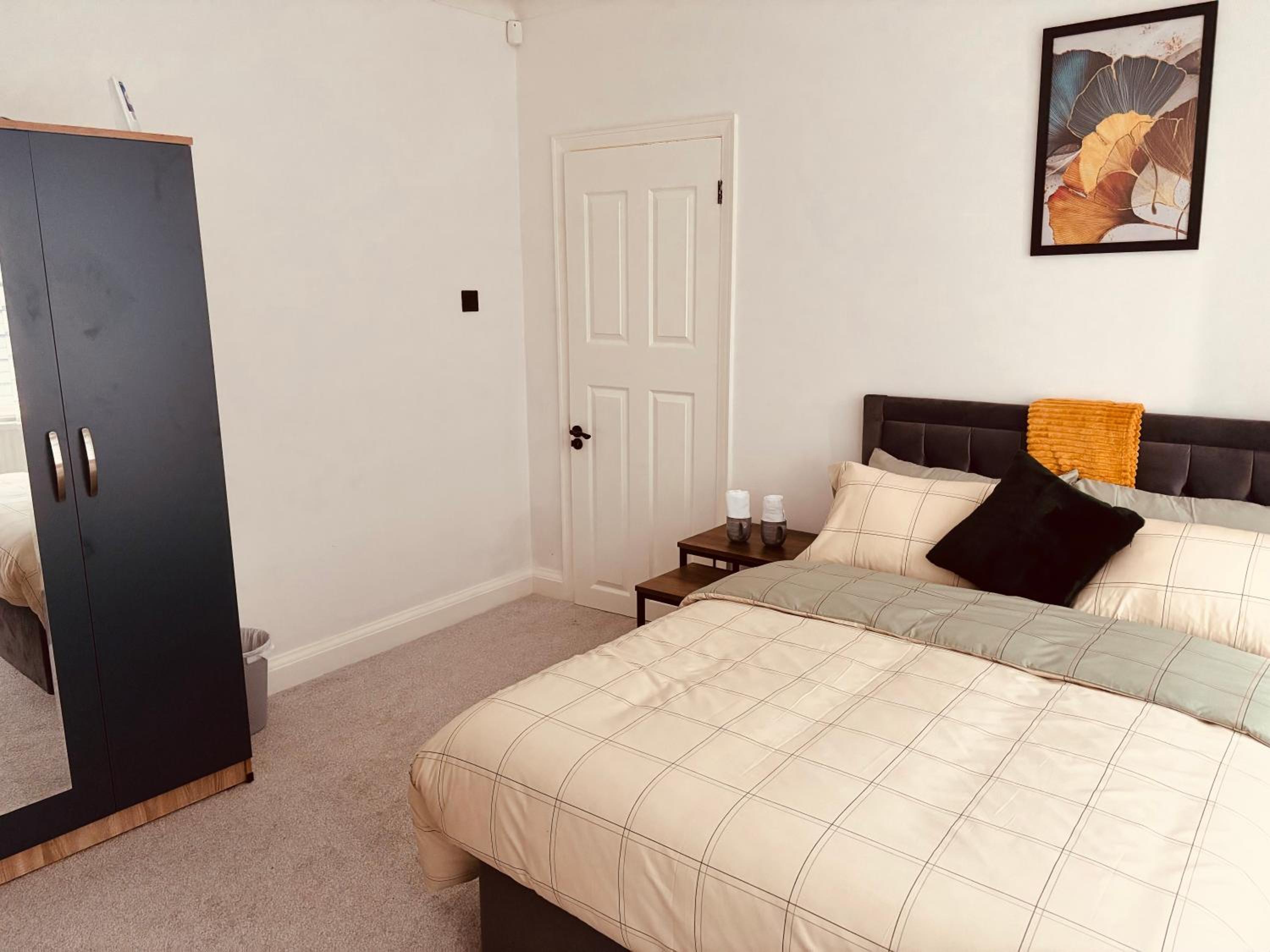 Classic Apartment photo 1