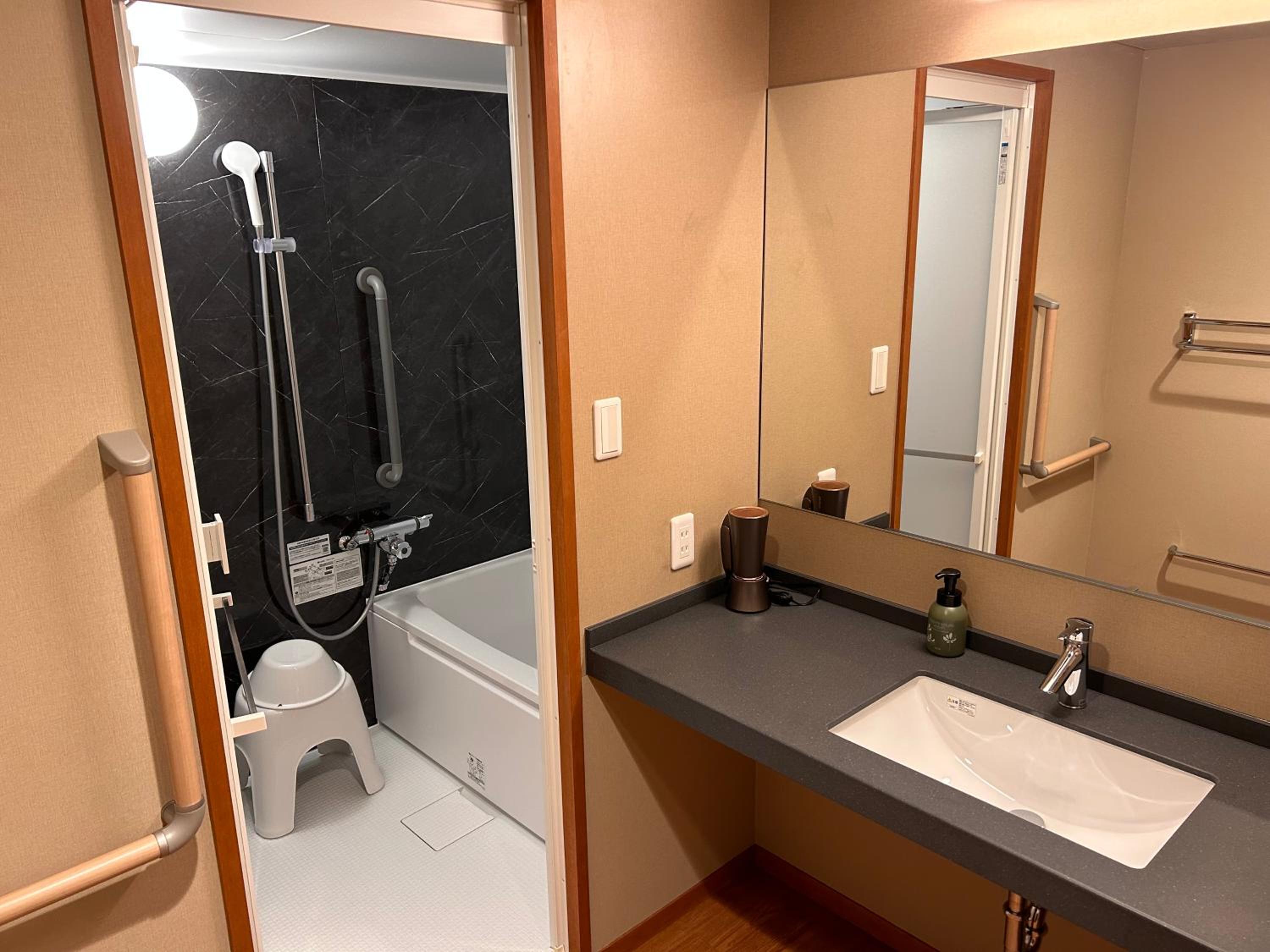 Triple Room with Bath photo 3
