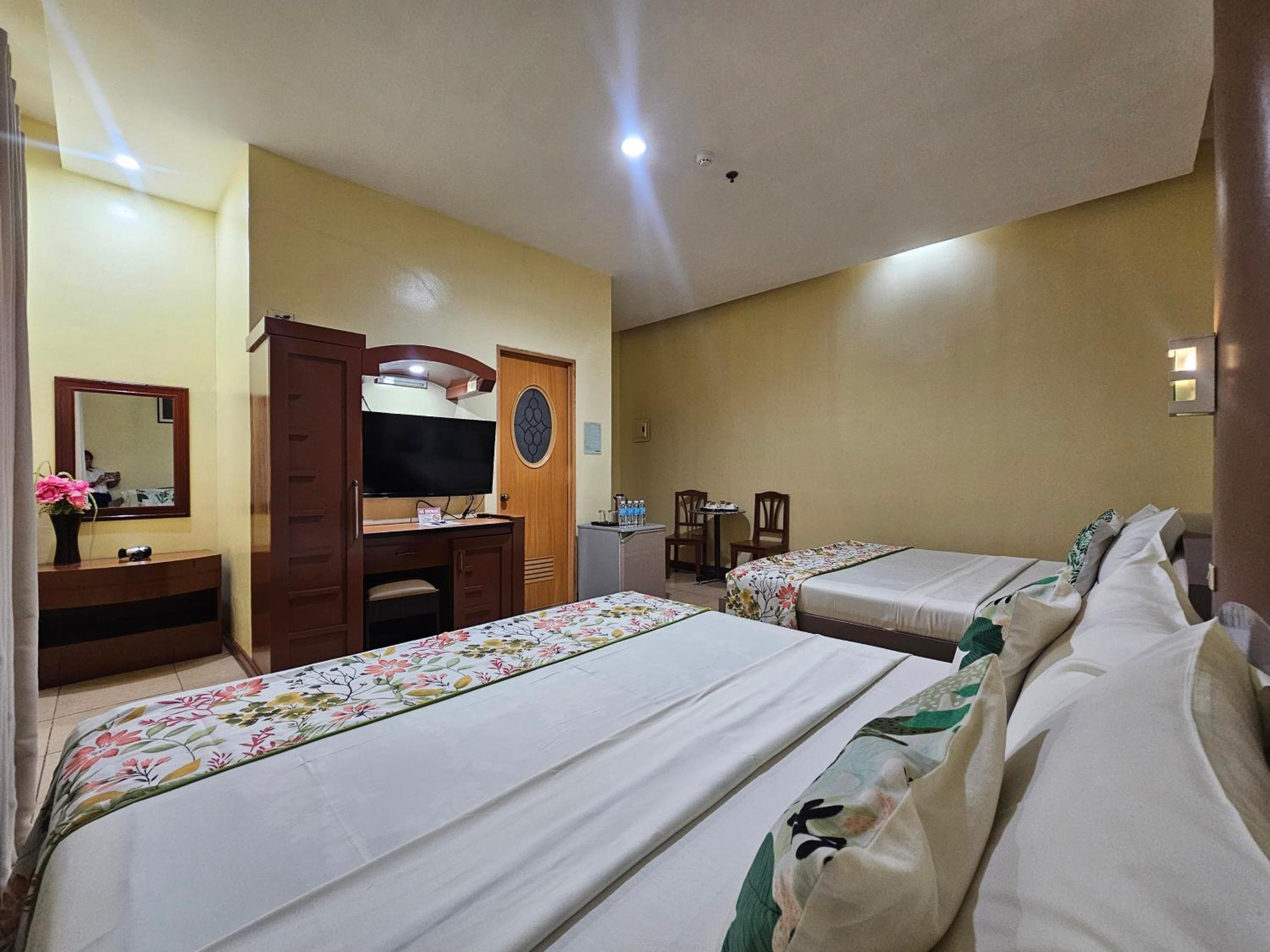 Quadruple Room photo 2