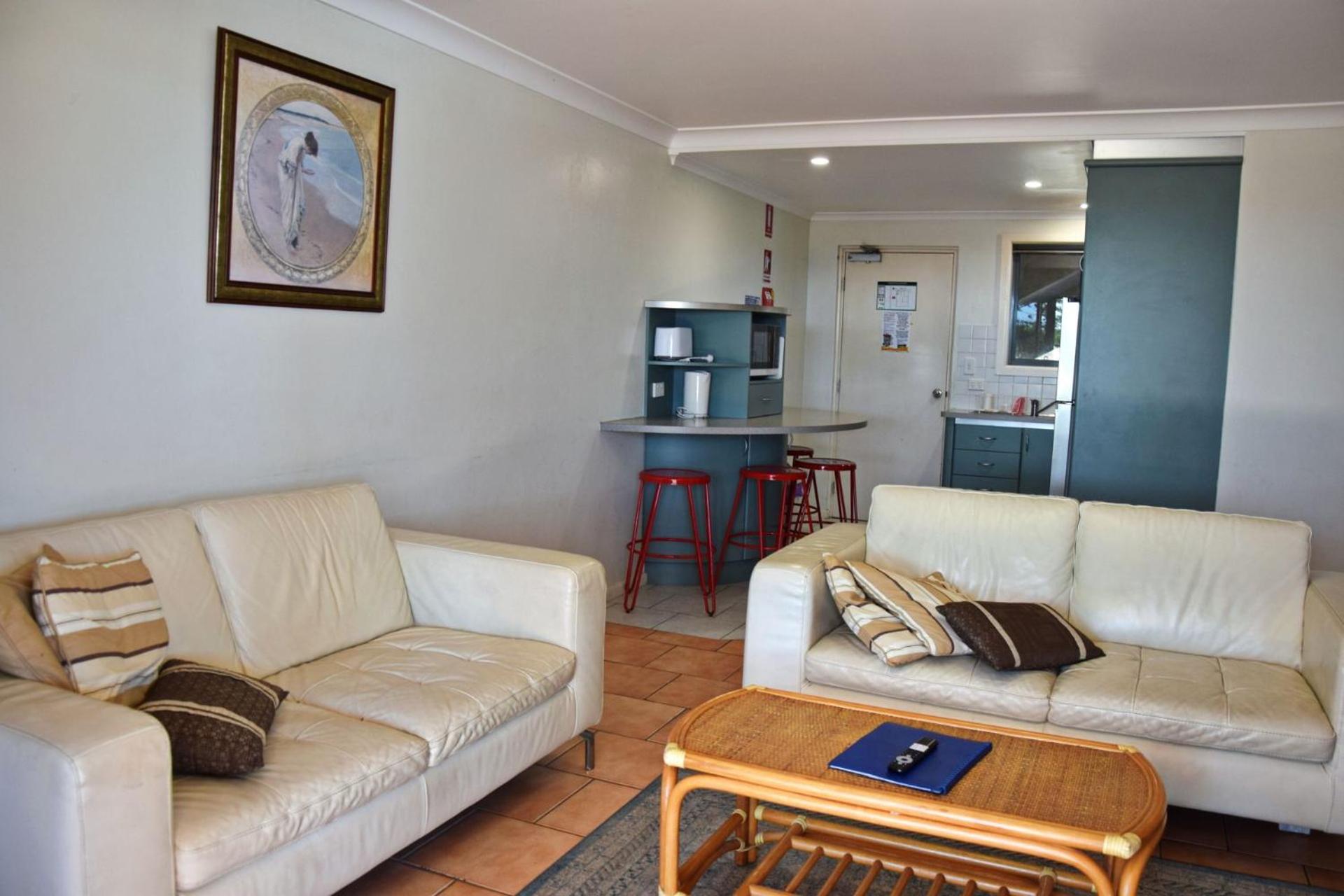 Apartment with Balcony photo 2