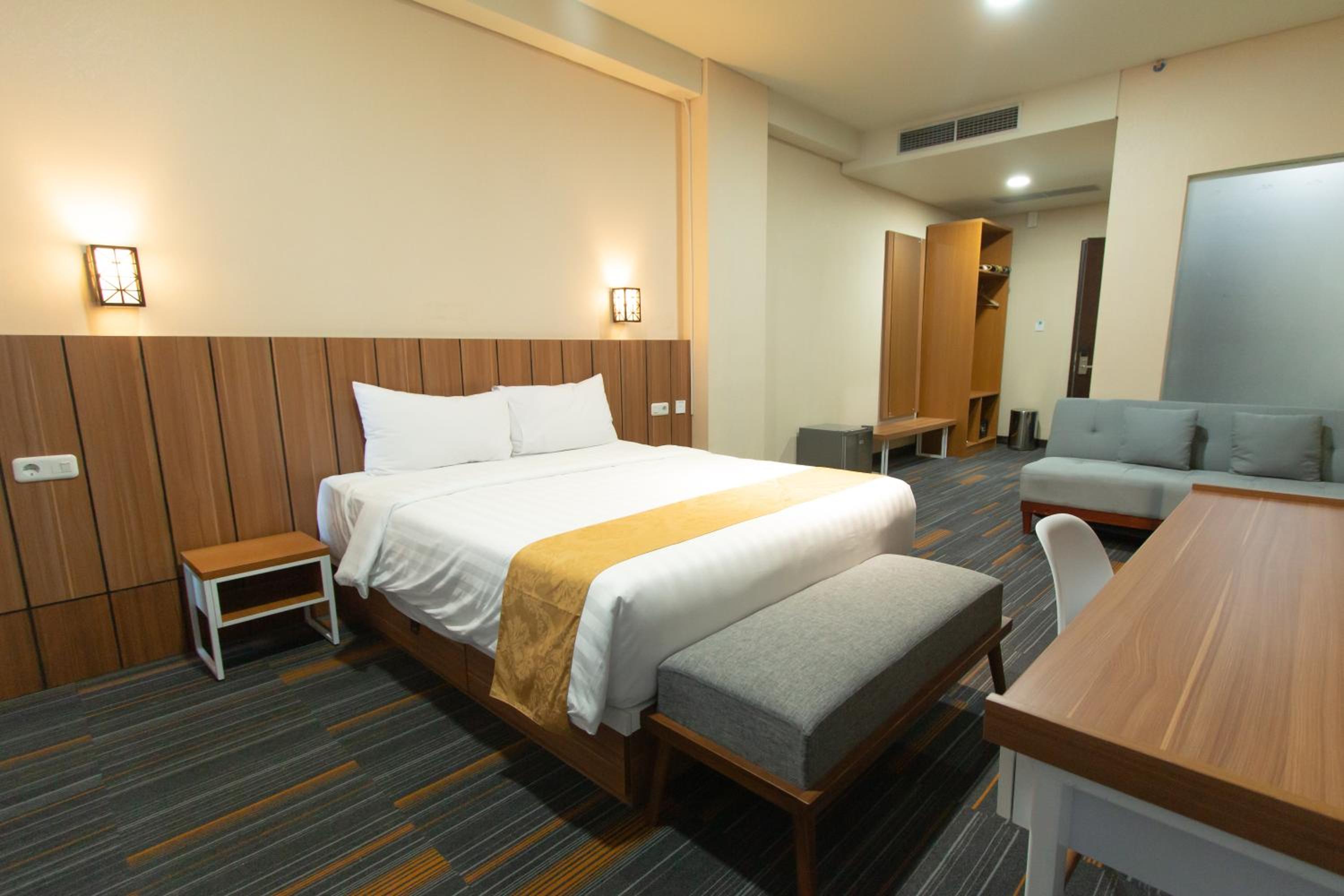 Deluxe Double Room - Photo 7