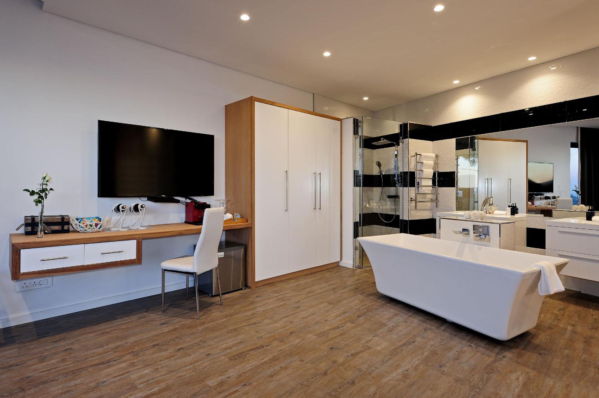 Twin/Double Room photo 2