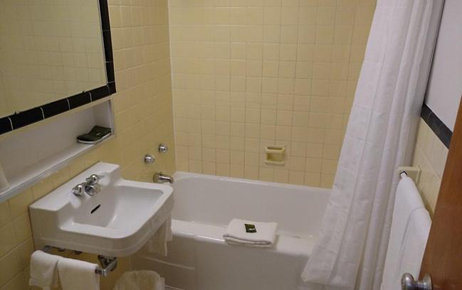 Double Room with Garden View - Photo 2