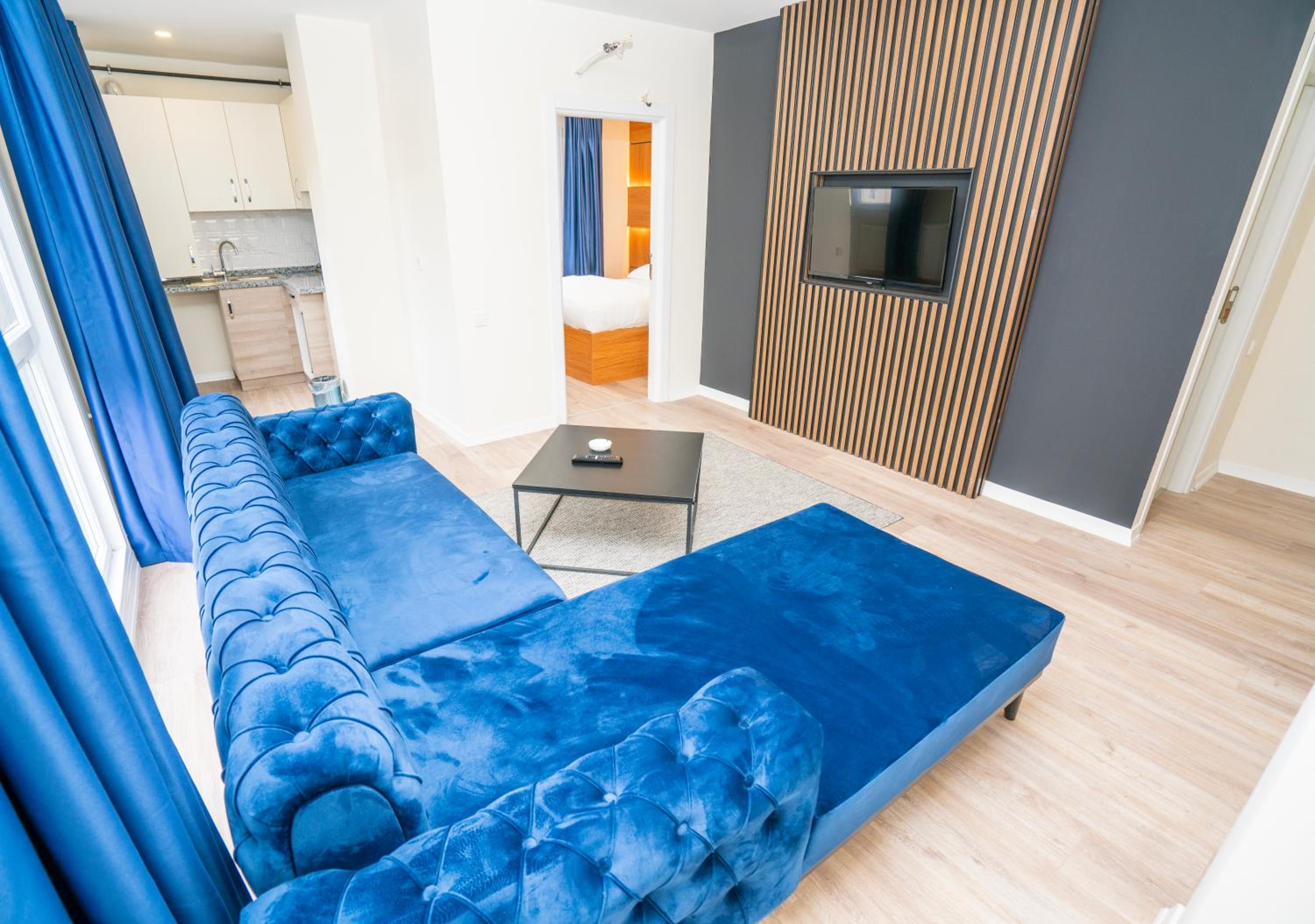 Family Room photo 1