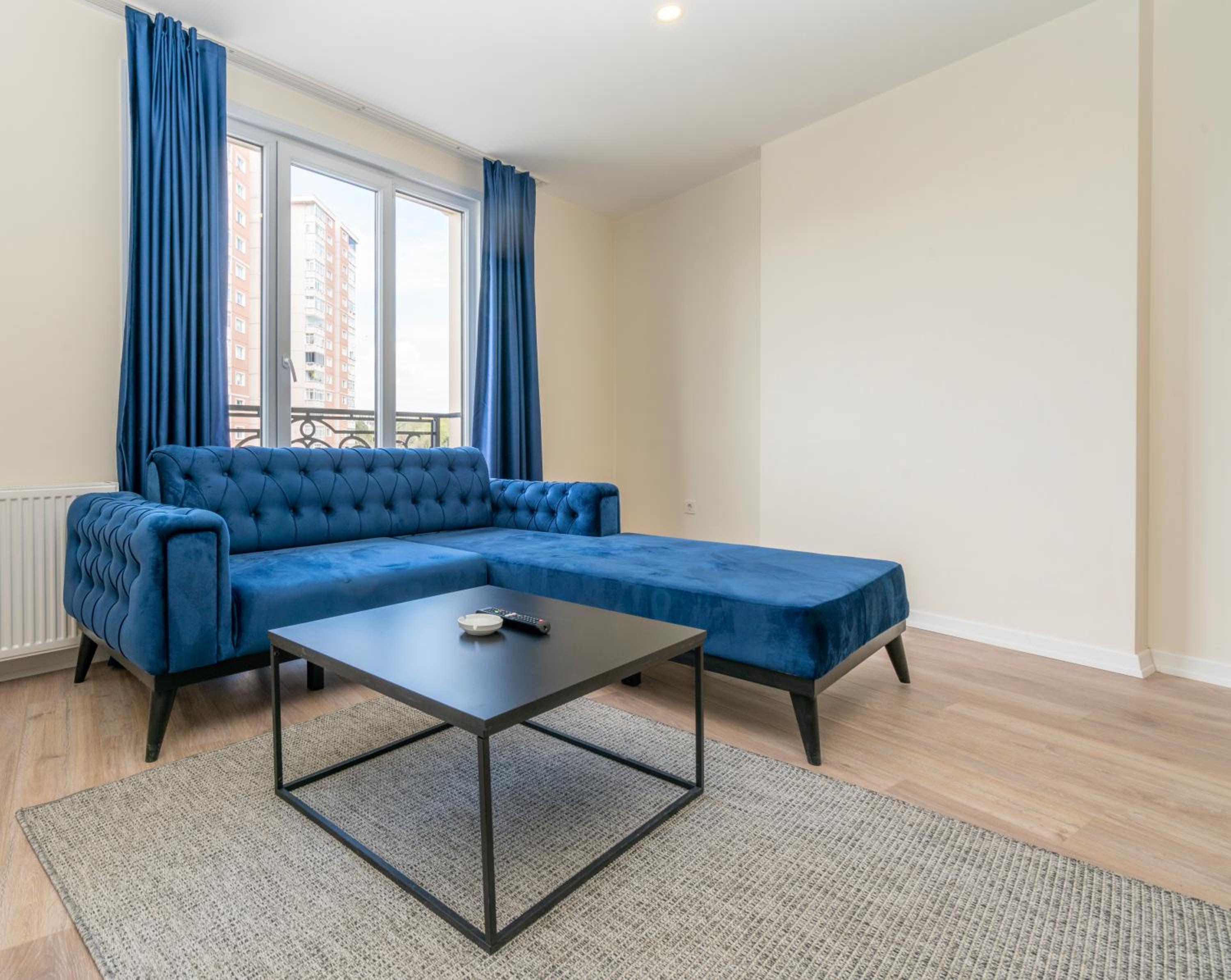 Family Room photo 2