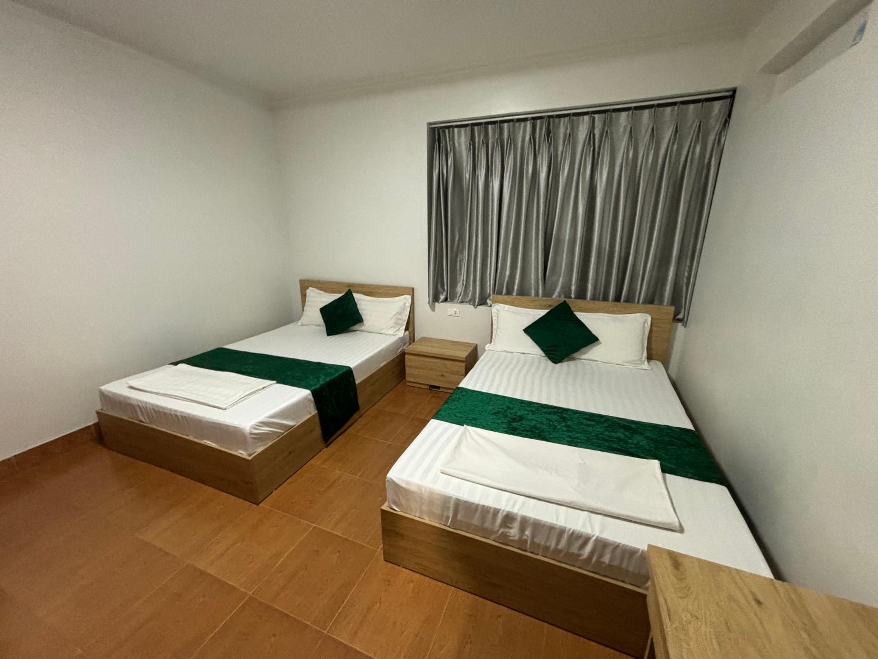 Deluxe Family Room