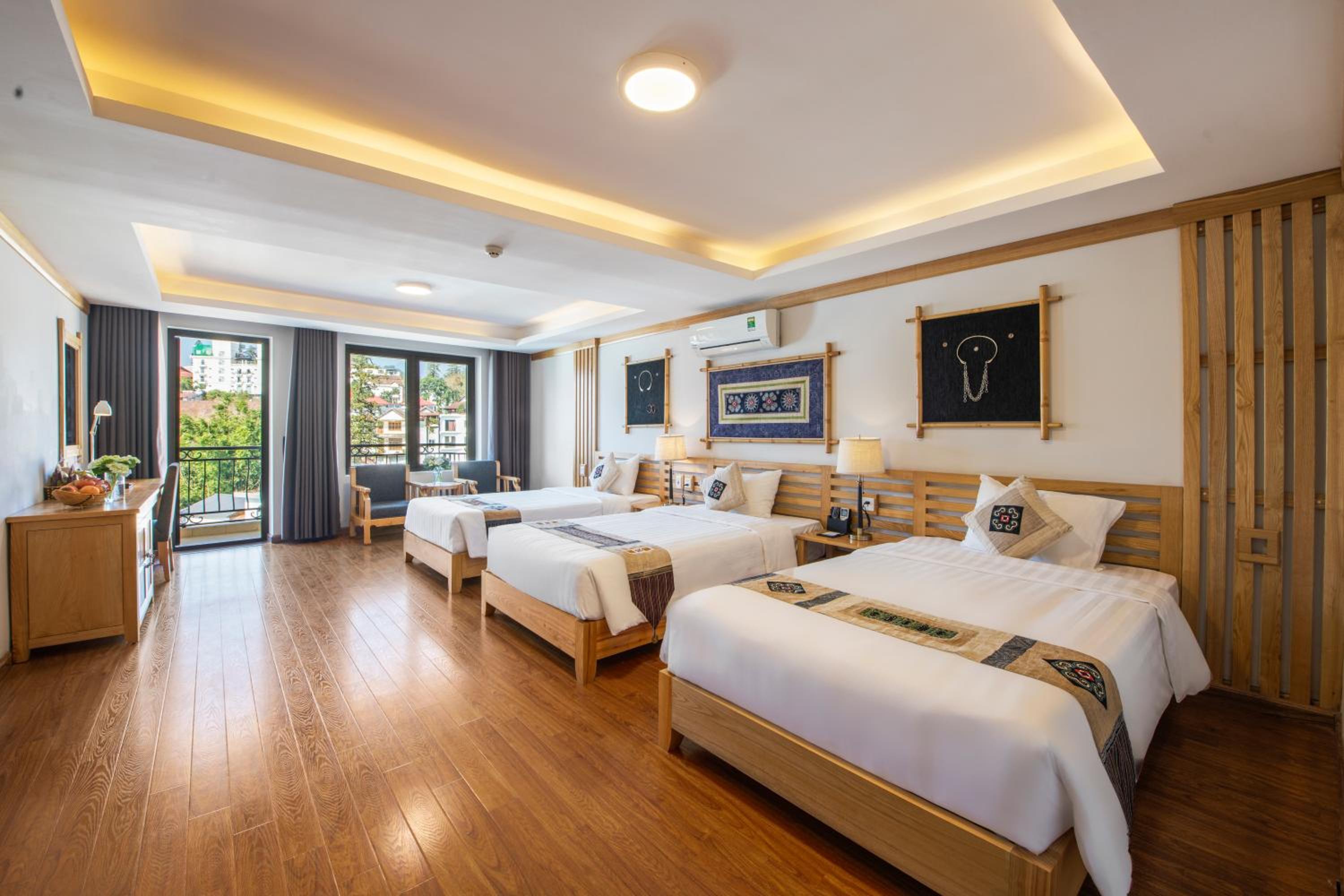 Deluxe Triple Room (3 Single Beds)