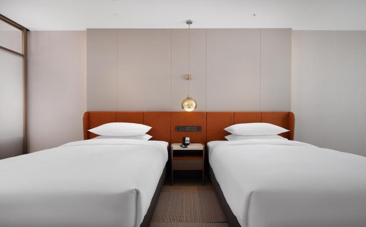 Deluxe Twin Room photo 3
