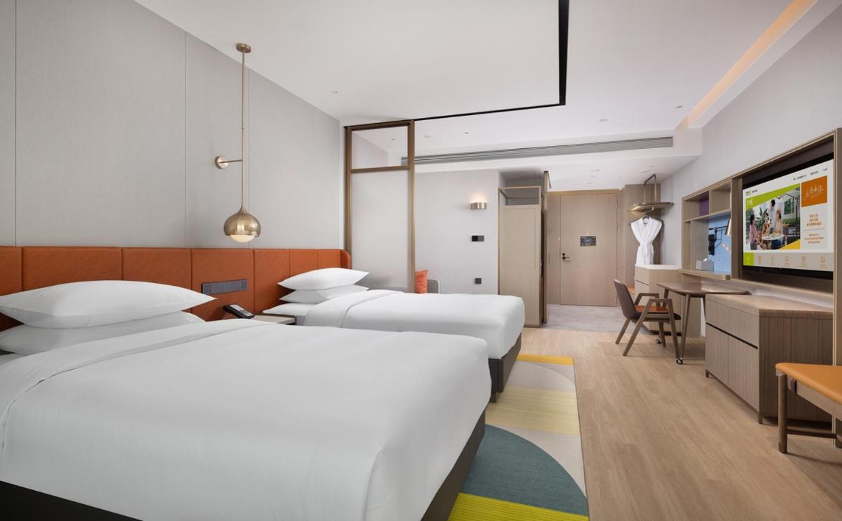 Twin Room with Mountain View