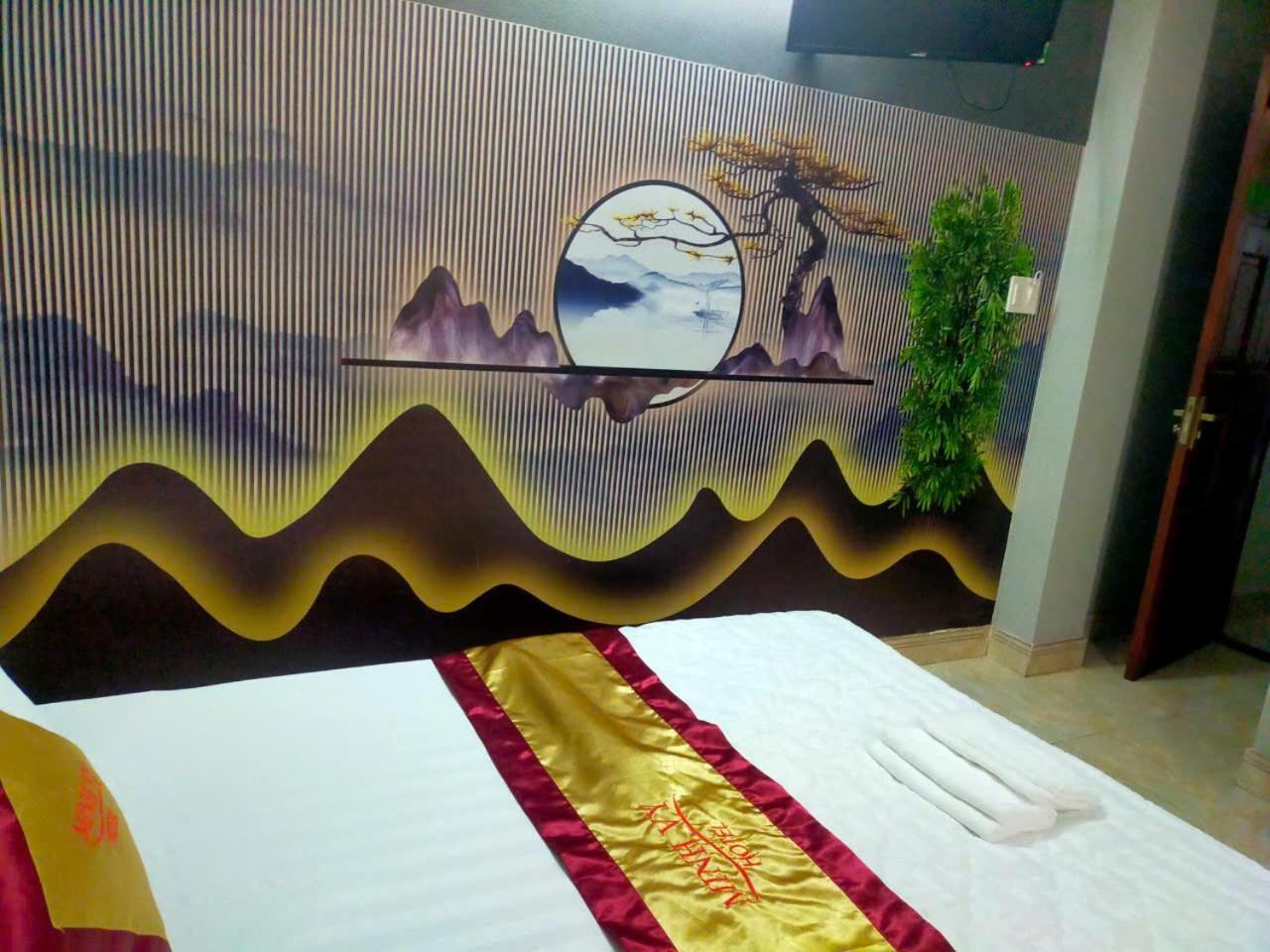 Standard Queen Room