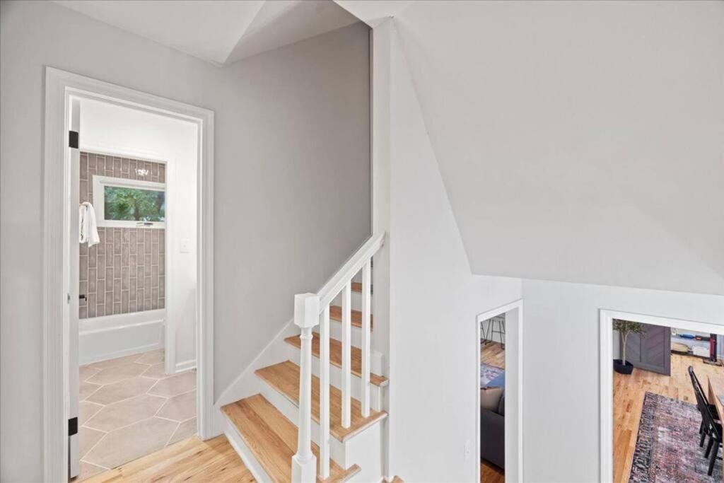 Four-Bedroom House photo 2