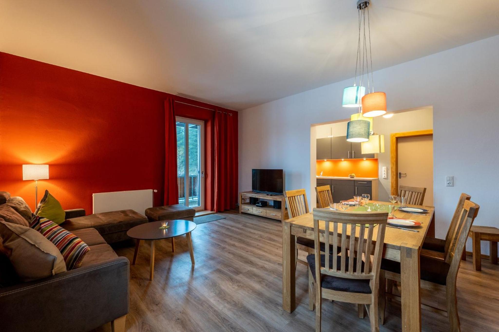 Three-Bedroom Apartment with Balcony photo 1